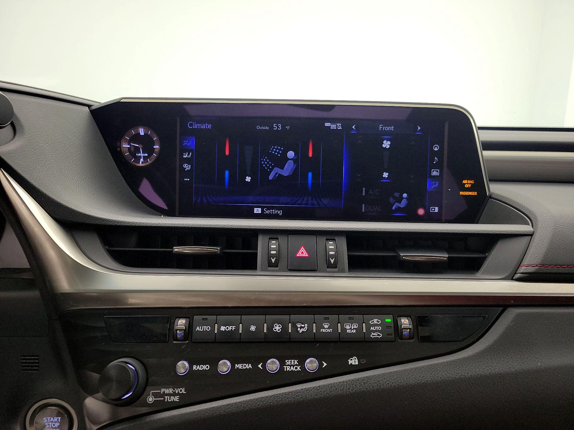 Thumbnail: 2019 Lexus ES - 17