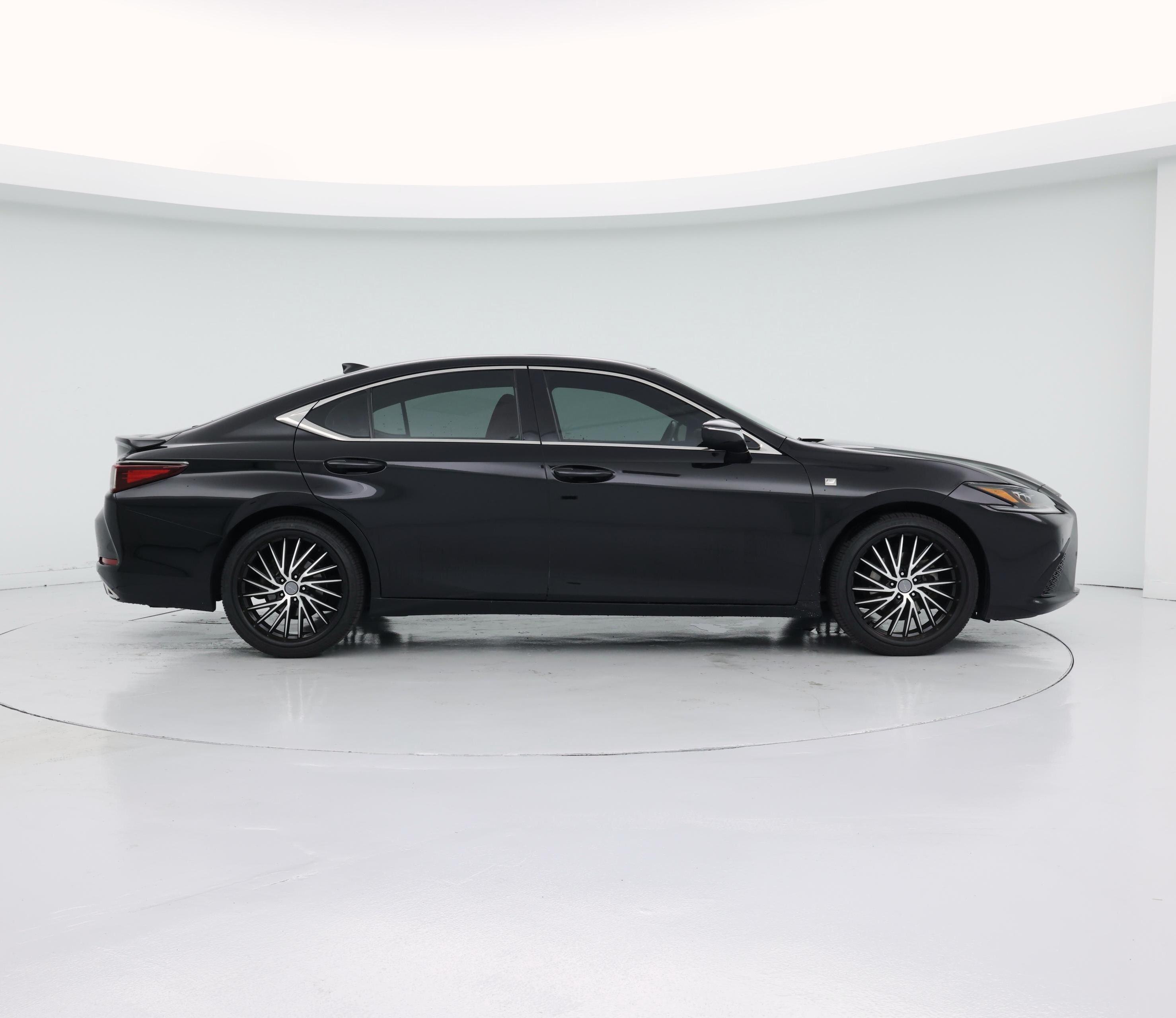 Thumbnail: 2019 Lexus ES - 7