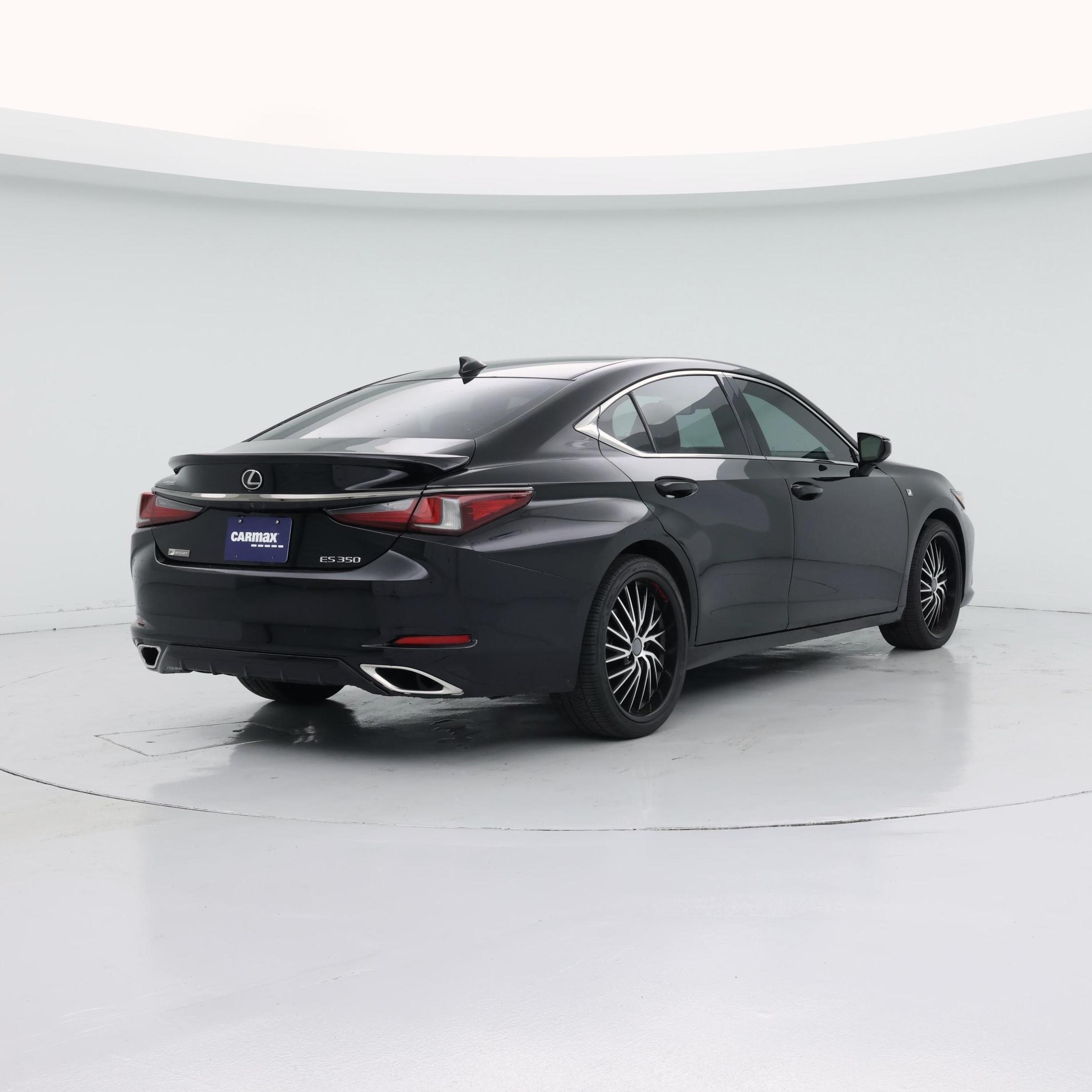 Thumbnail: 2019 Lexus ES - 8