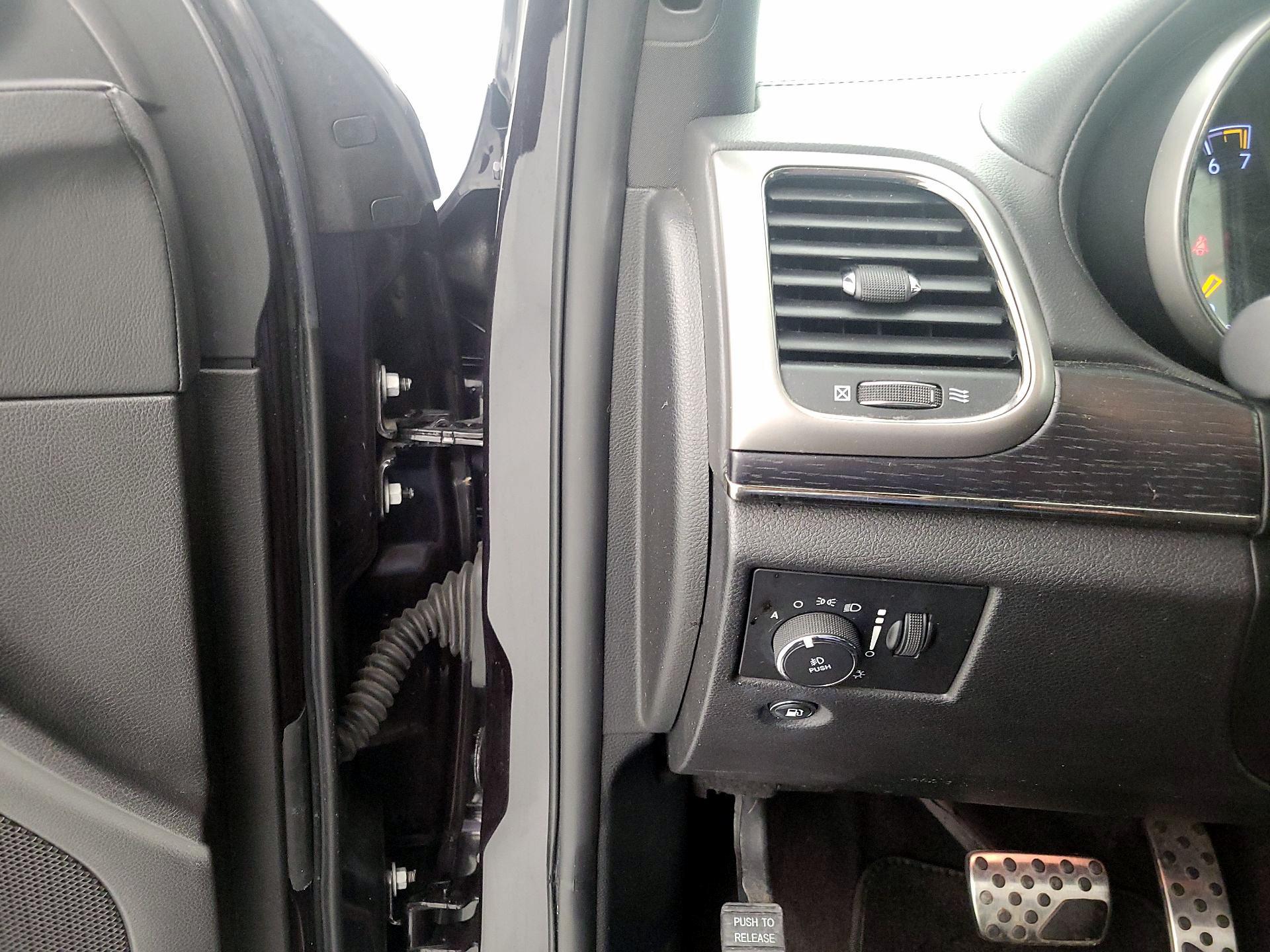 Thumbnail: 2018 Jeep Grand Cherokee - 13