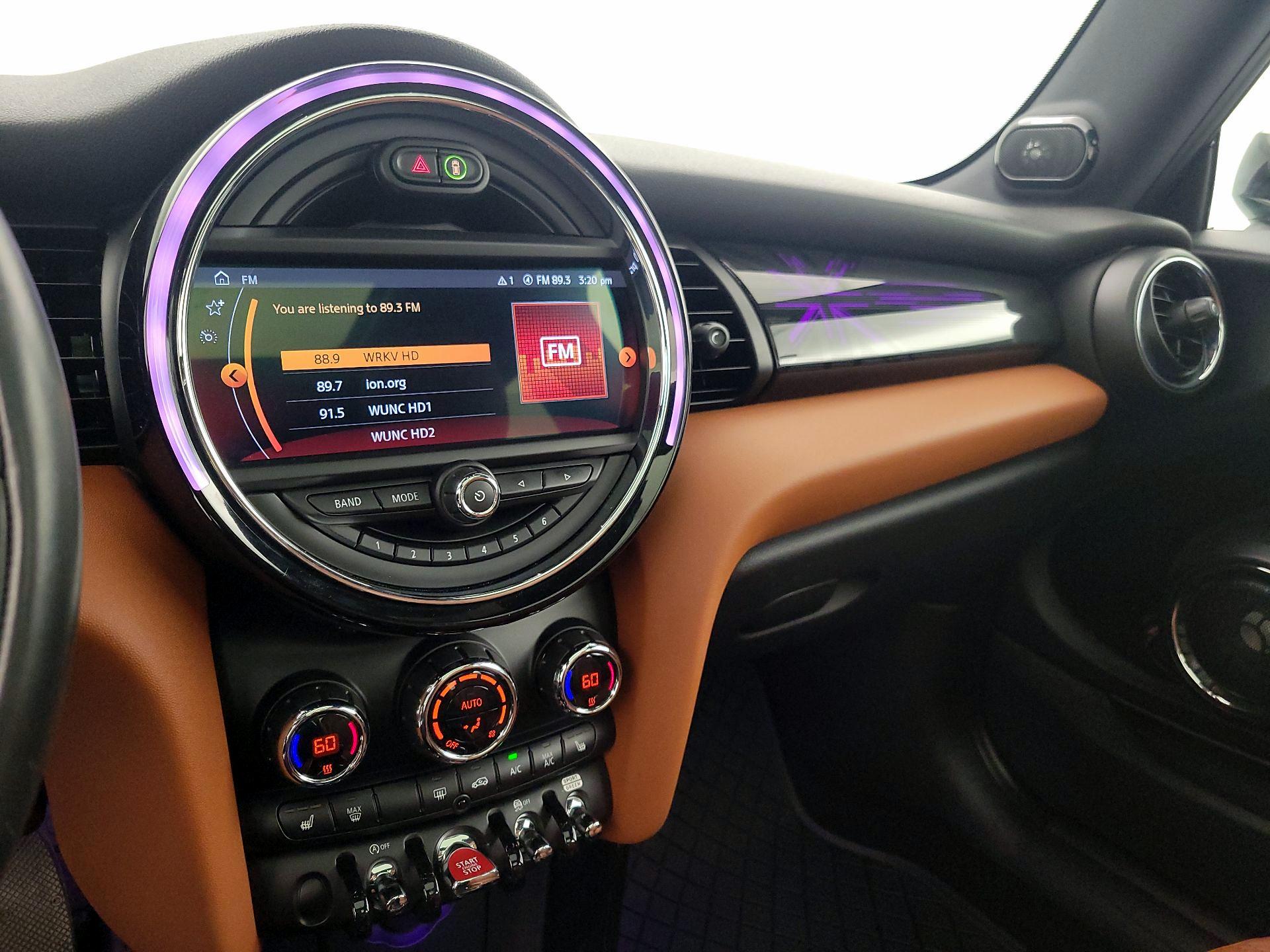 Thumbnail: 2020 MINI Cooper Hardtop - 16