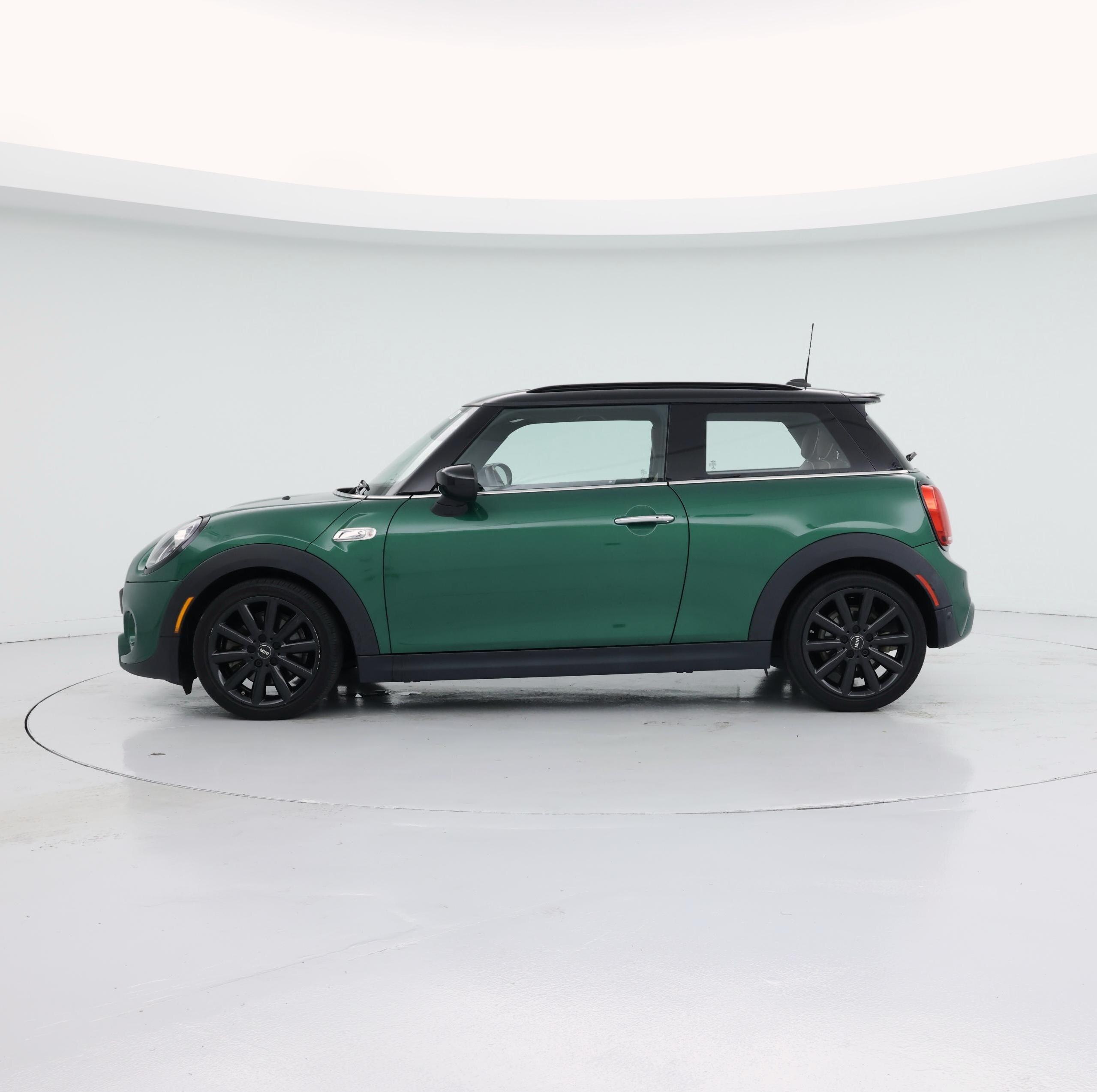 Thumbnail: 2020 MINI Cooper Hardtop - 3