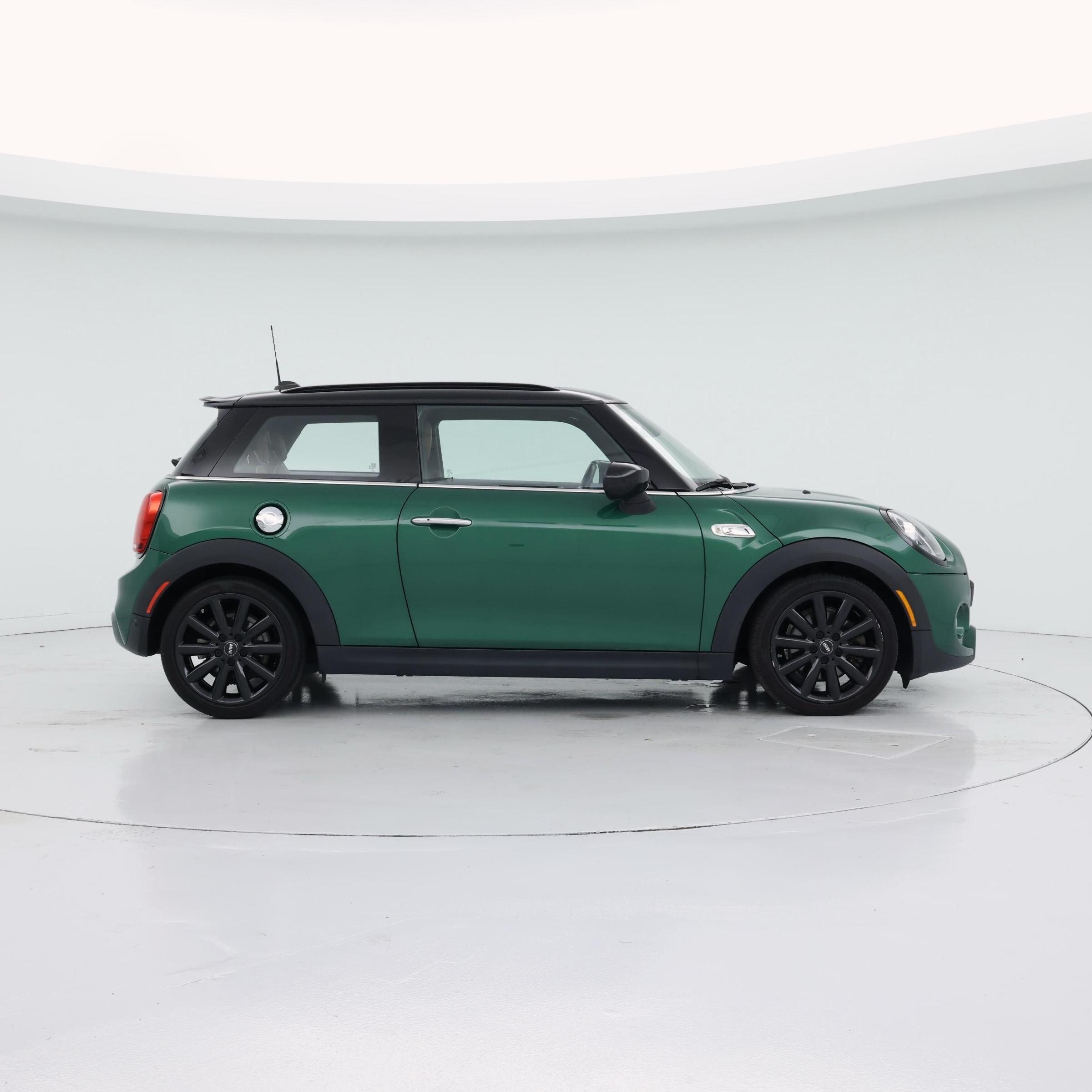 Thumbnail: 2020 MINI Cooper Hardtop - 7
