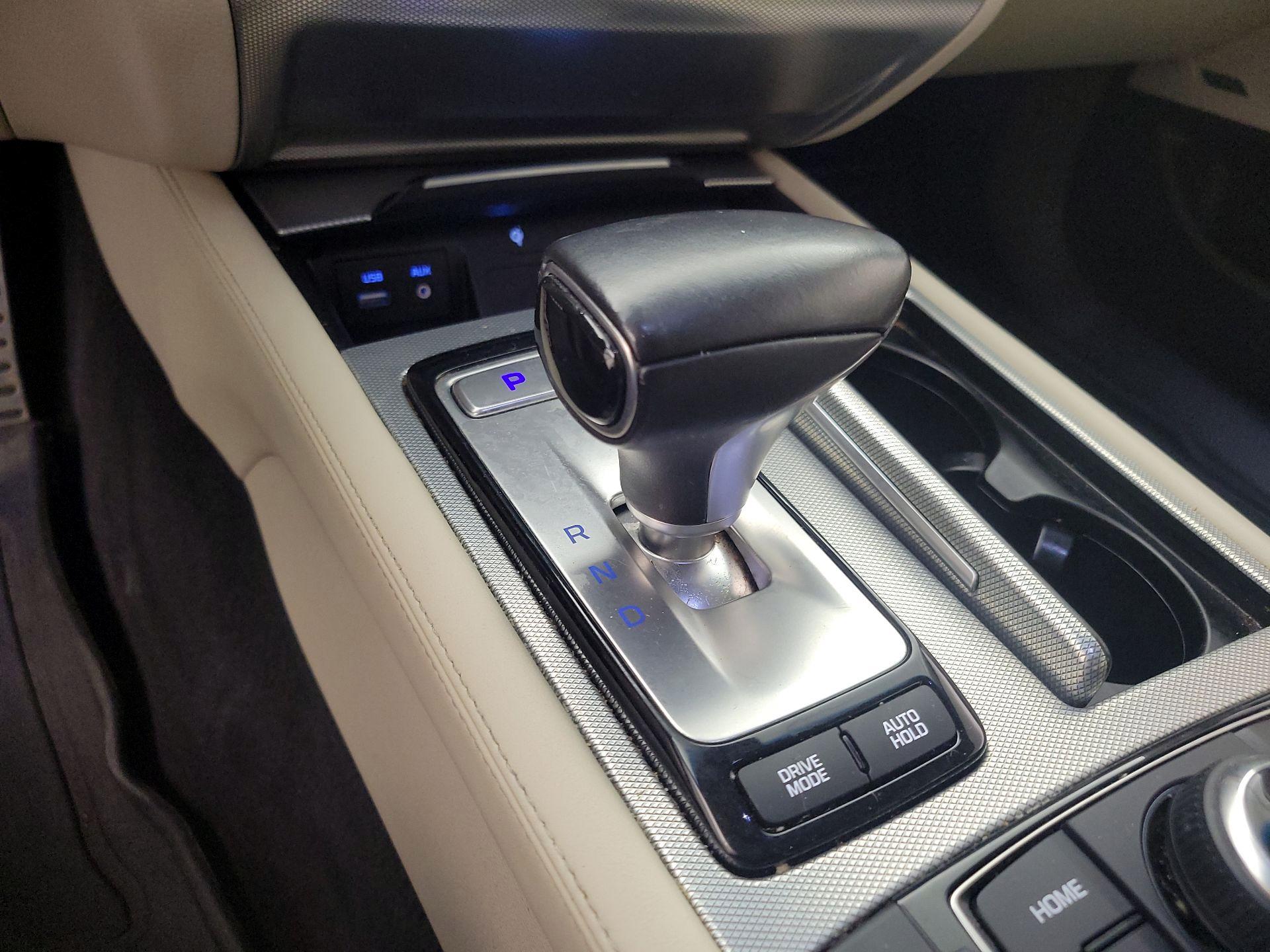 Thumbnail: 2018 Genesis G80 - 18