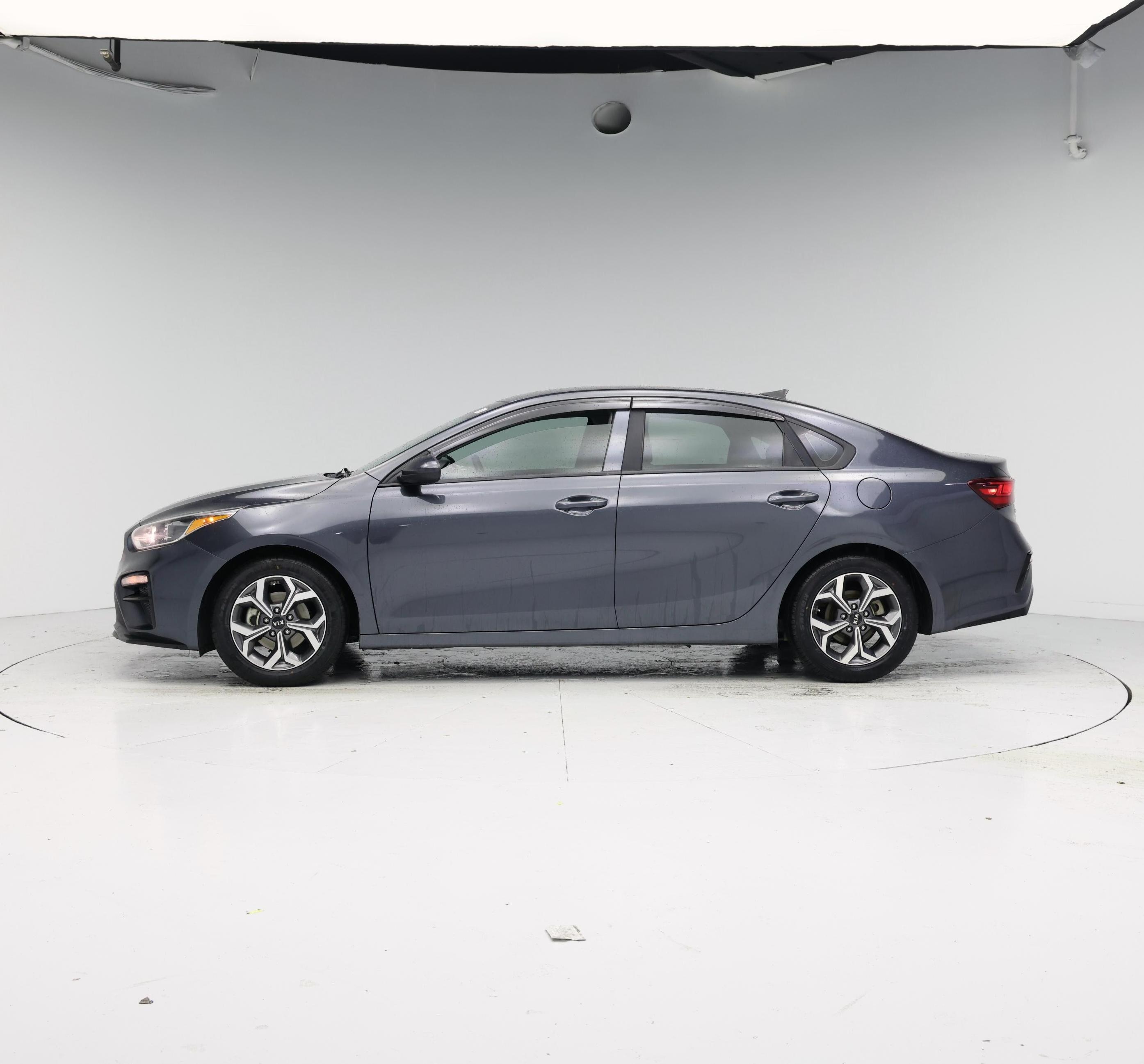 Thumbnail: 2020 Kia Forte - 3