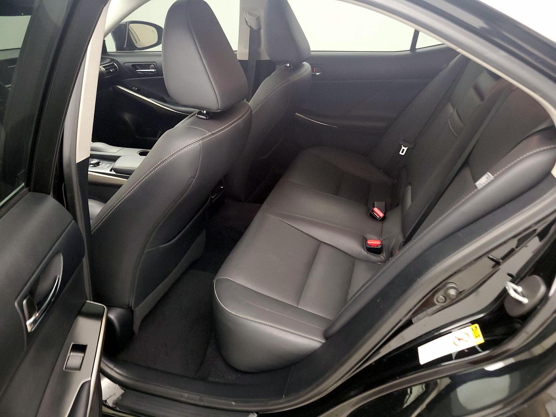 Thumbnail: 2014 Lexus IS - 20