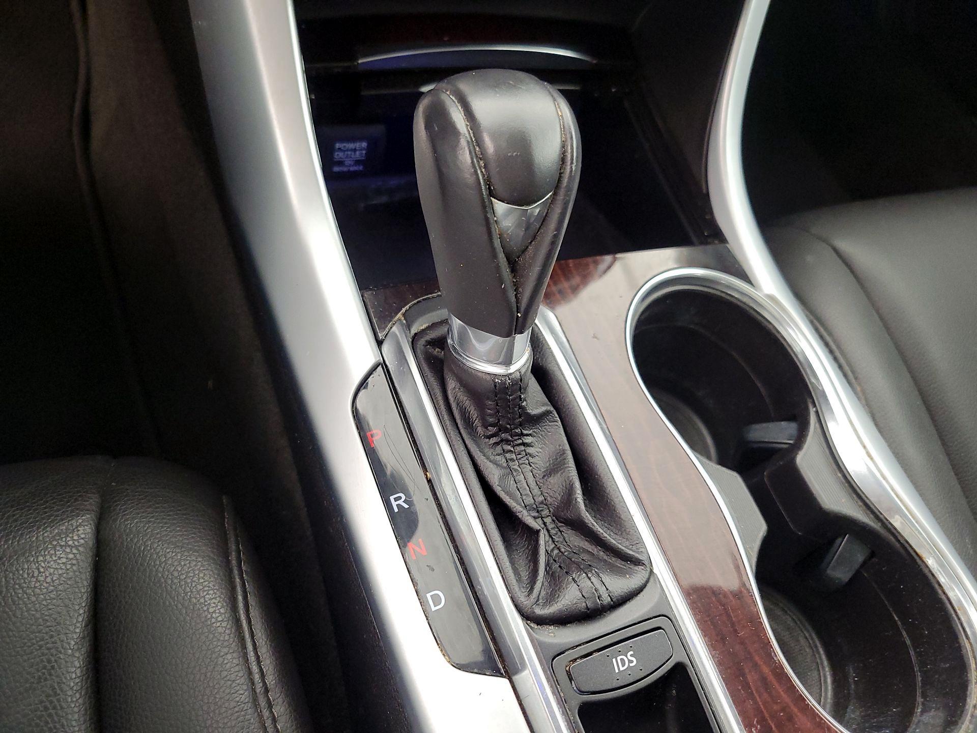 Thumbnail: 2016 Acura TLX - 17