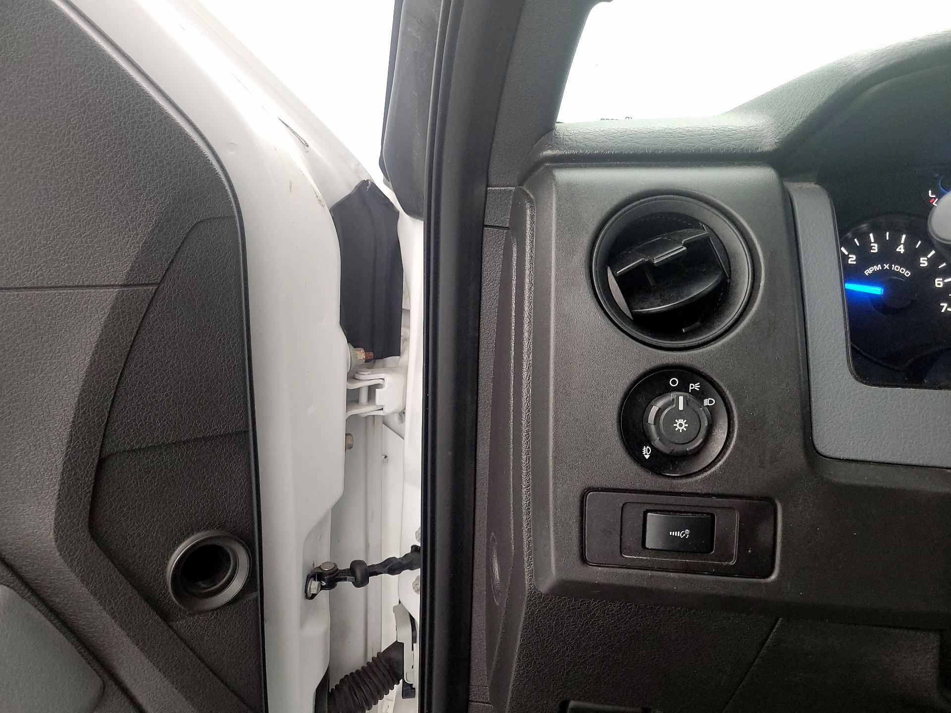 Thumbnail: 2014 Ford F-150 - 13