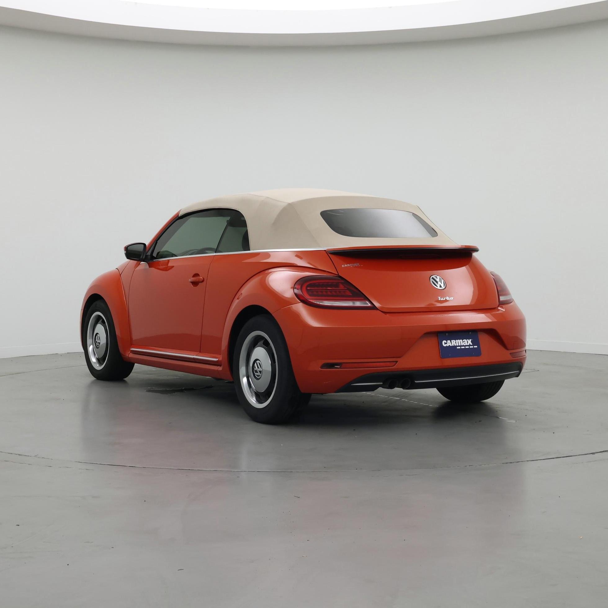 Thumbnail: 2018 Volkswagen Beetle - 2