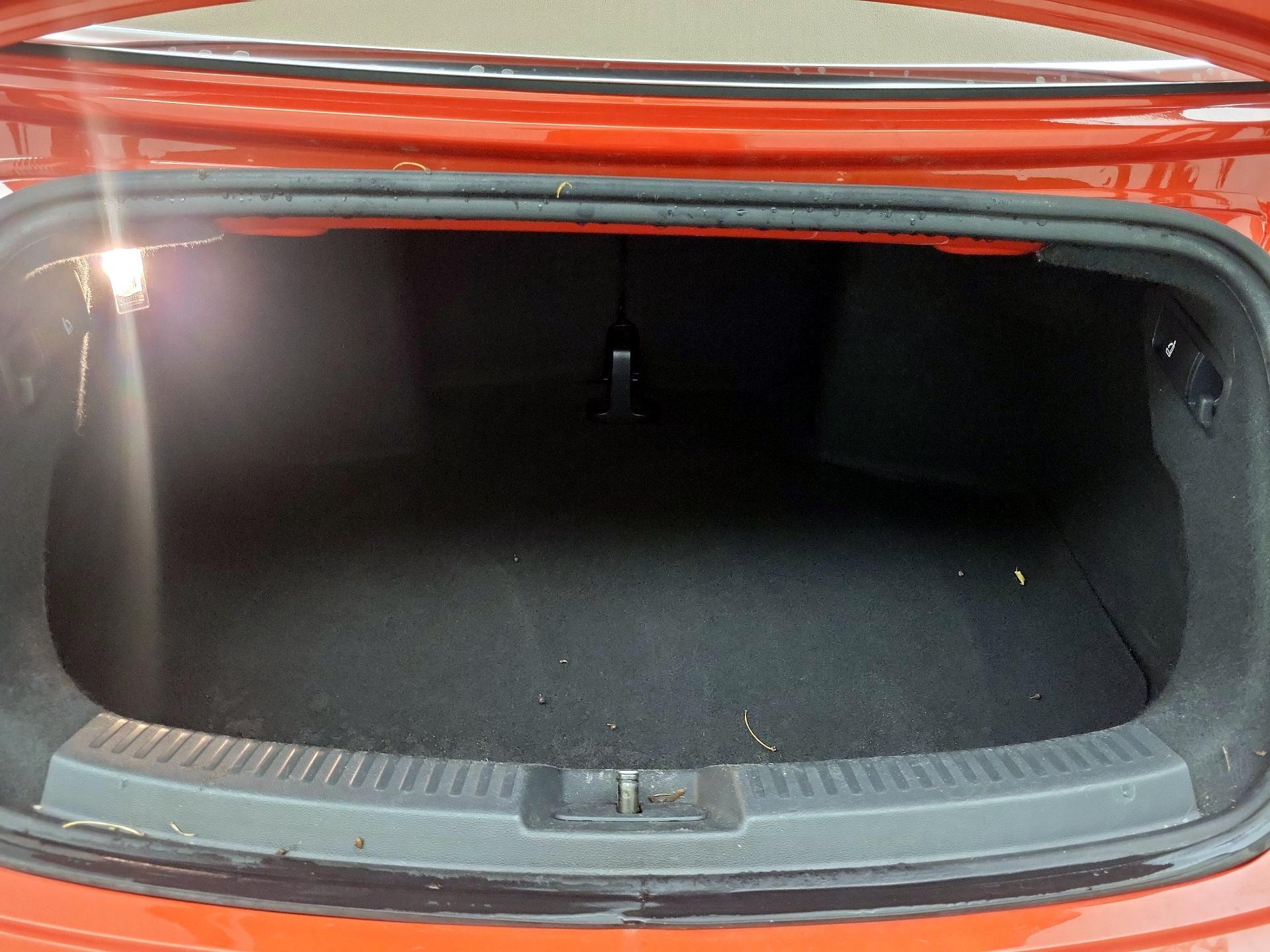 Thumbnail: 2018 Volkswagen Beetle - 20
