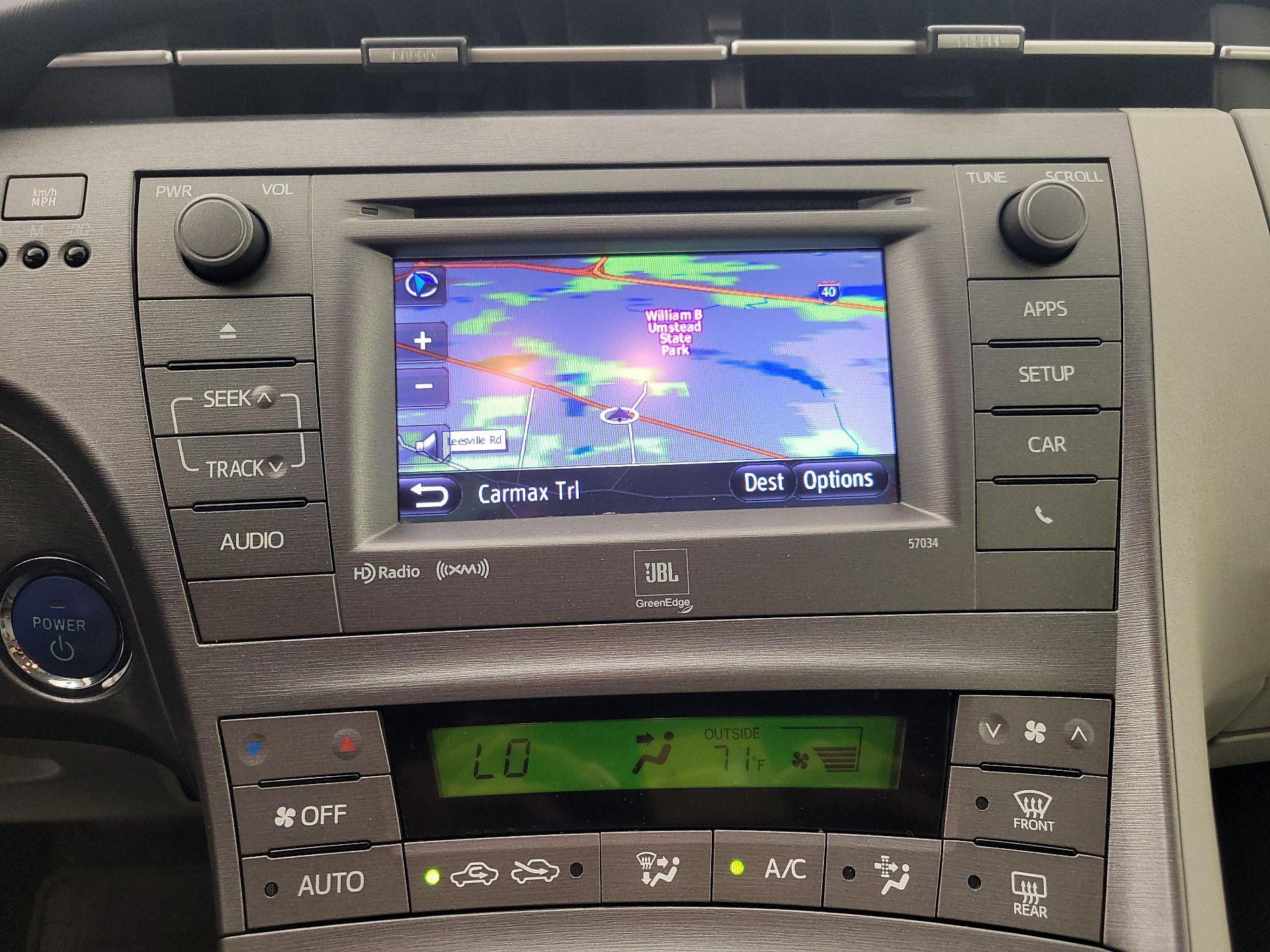 Thumbnail: 2015 Toyota Prius - 14