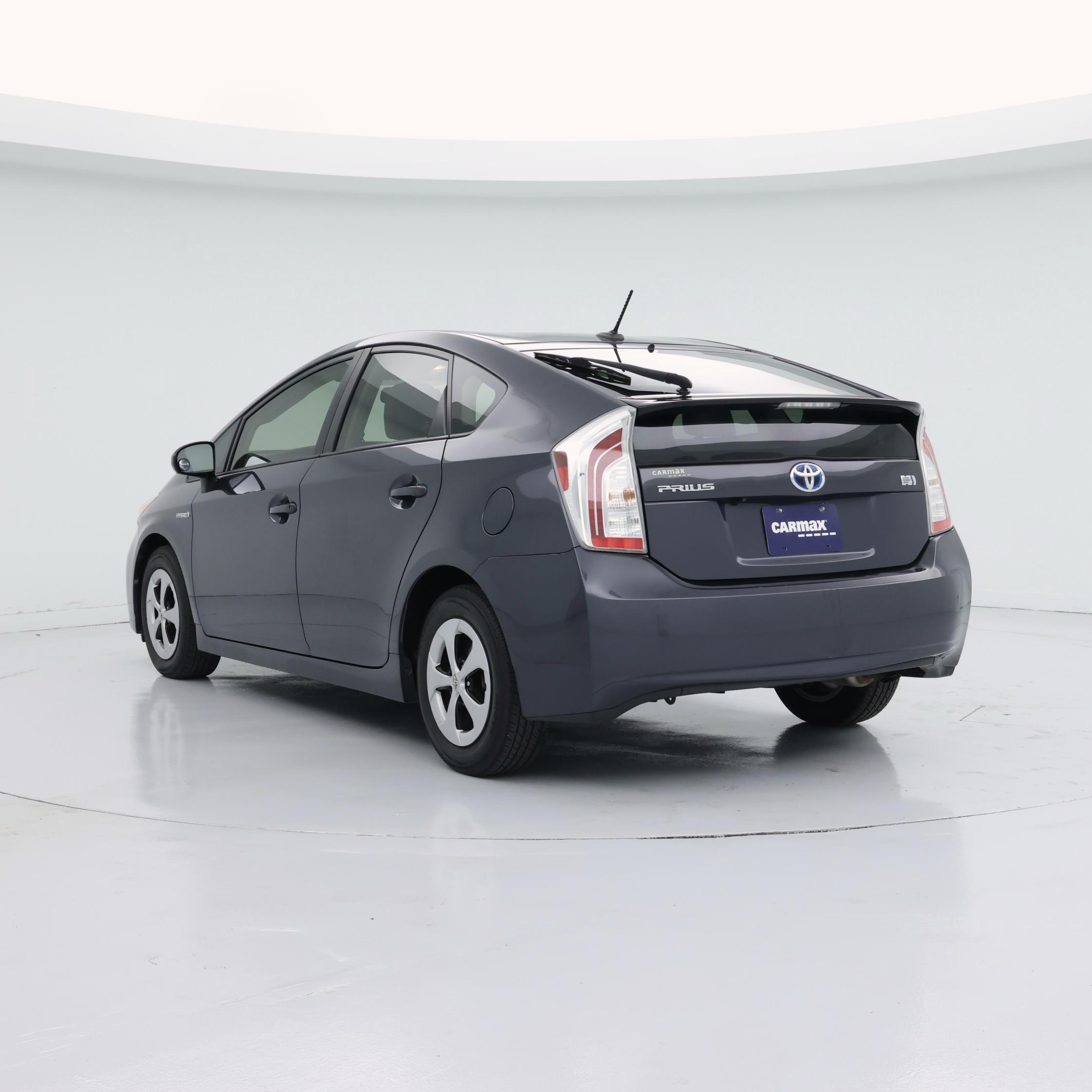 Thumbnail: 2015 Toyota Prius - 2