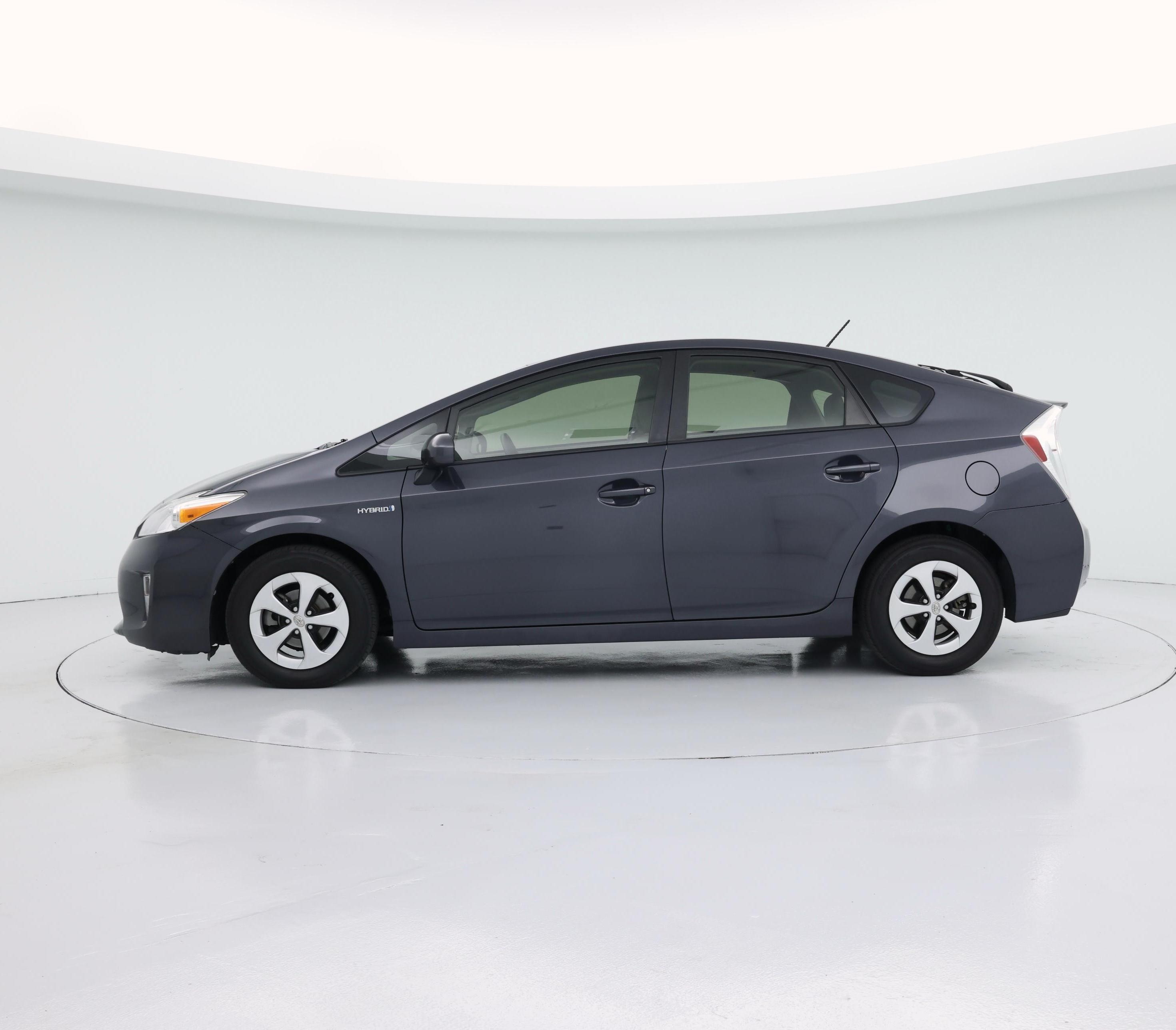 Thumbnail: 2015 Toyota Prius - 3