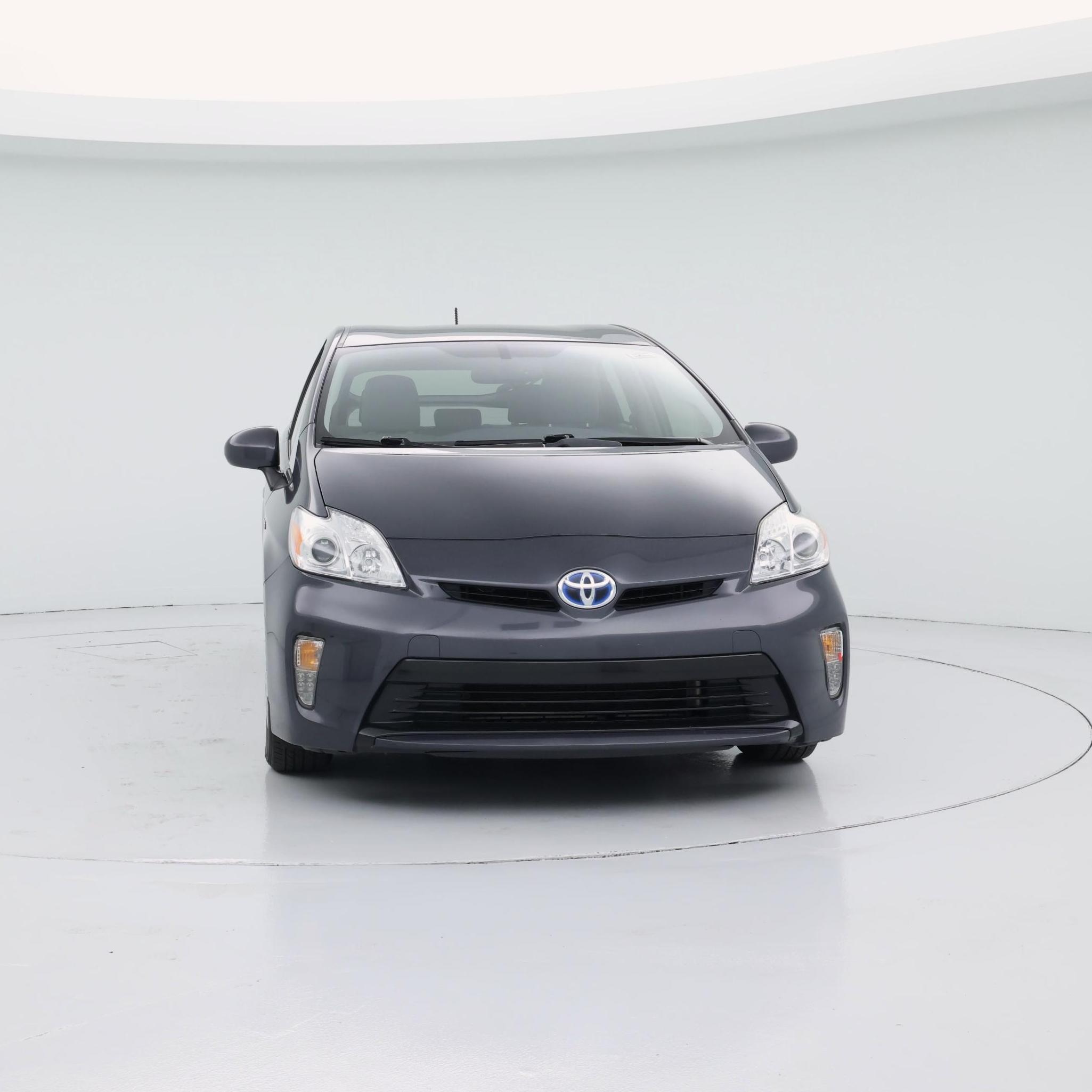 Thumbnail: 2015 Toyota Prius - 5