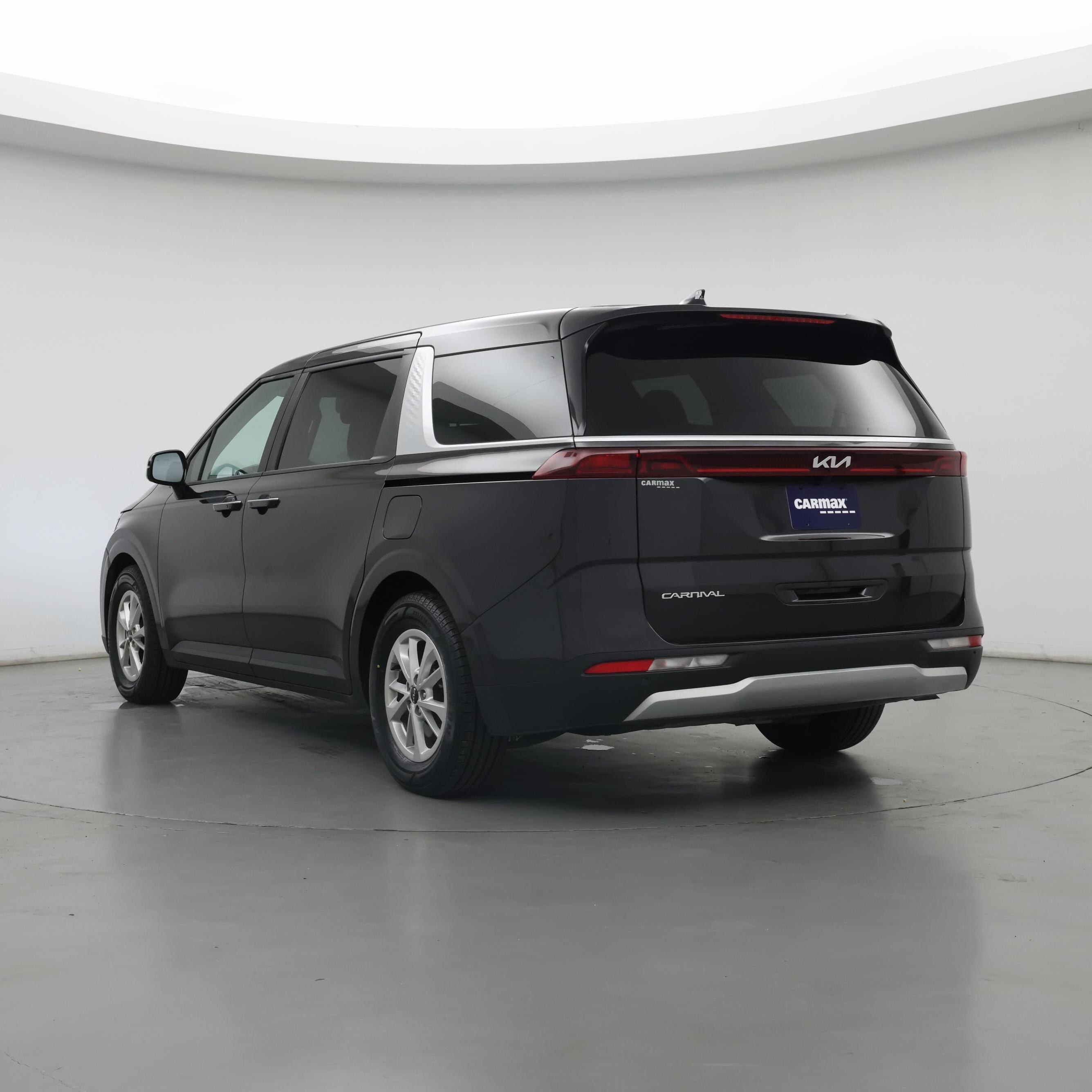 Thumbnail: 2024 Kia Carnival - 2