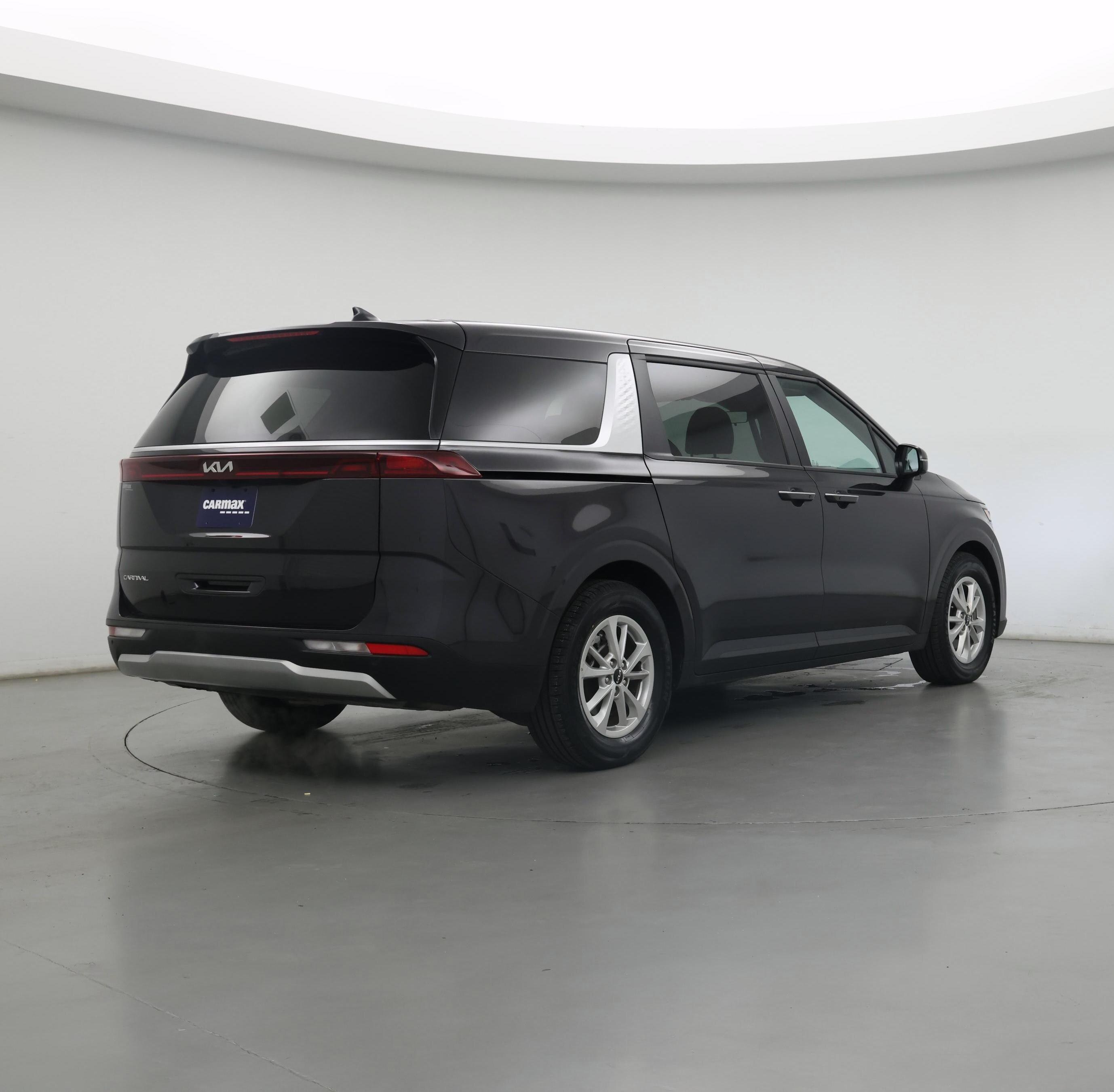 Thumbnail: 2024 Kia Carnival - 8