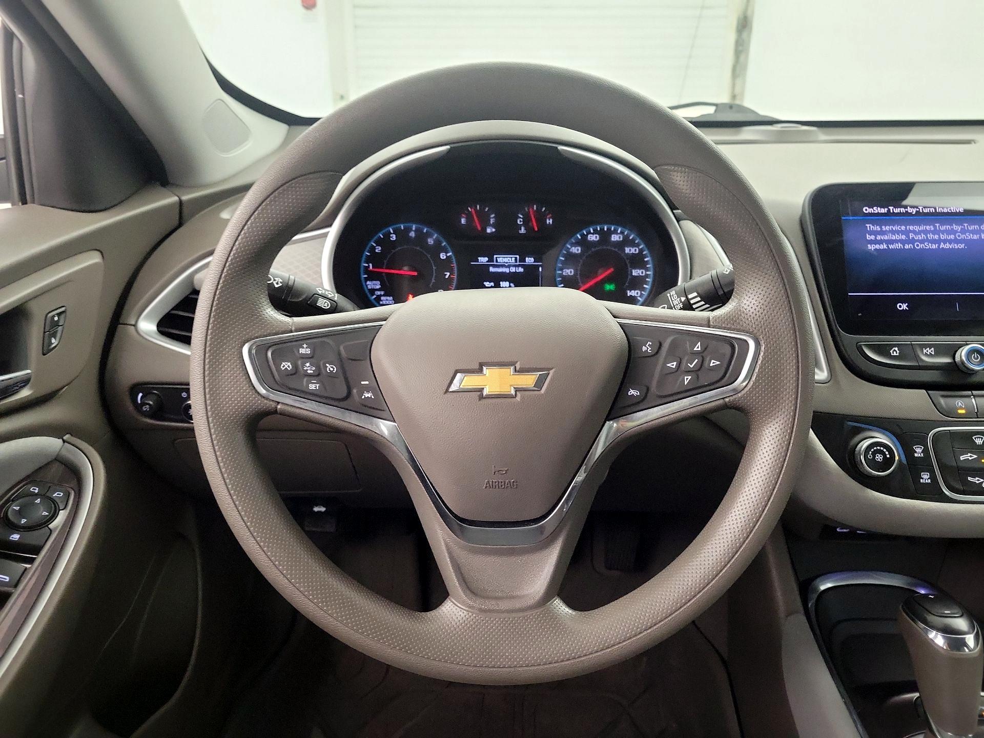 Thumbnail: 2020 Chevrolet Malibu - 10