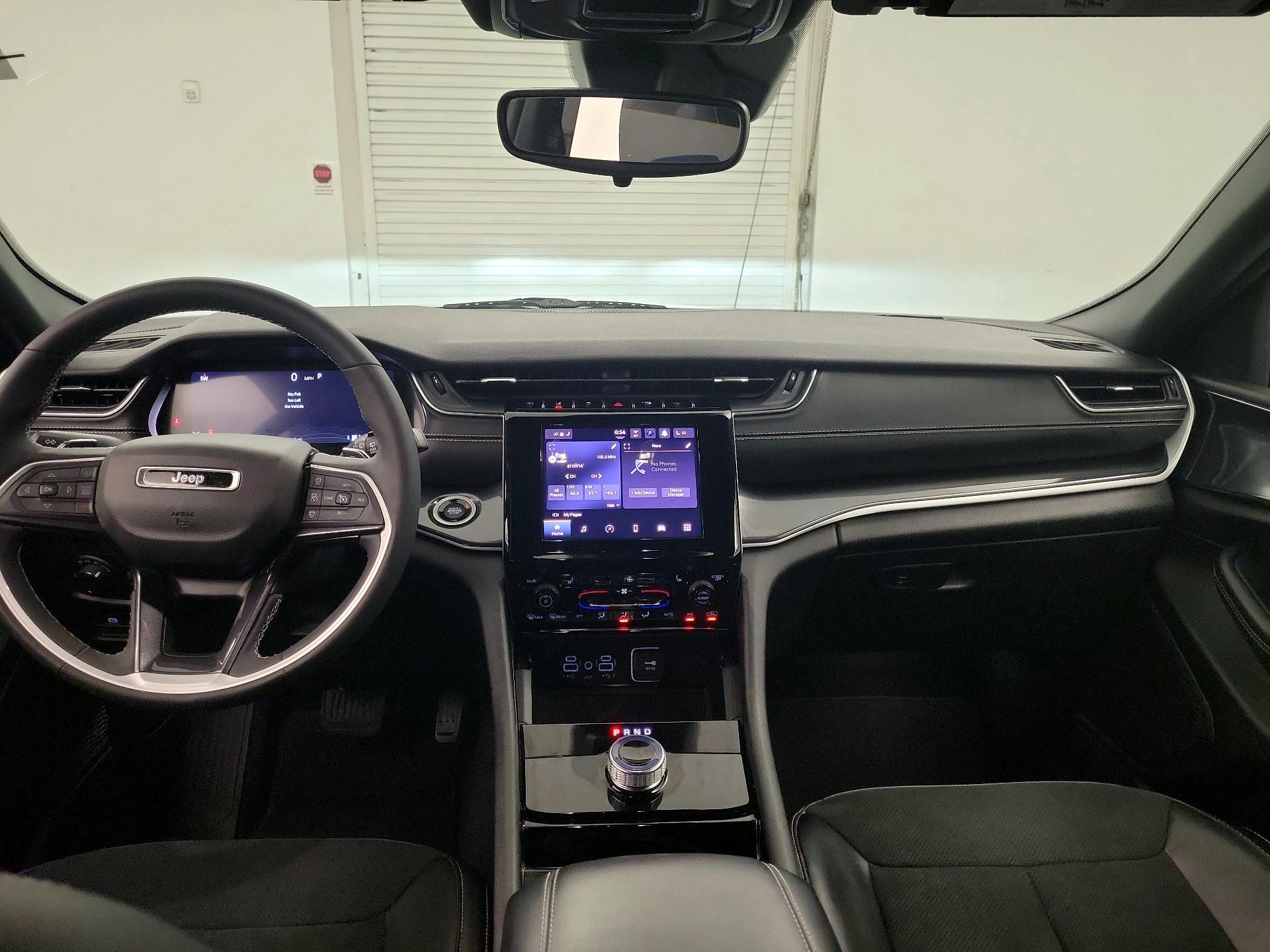 Thumbnail: 2023 Jeep Grand Cherokee - 9