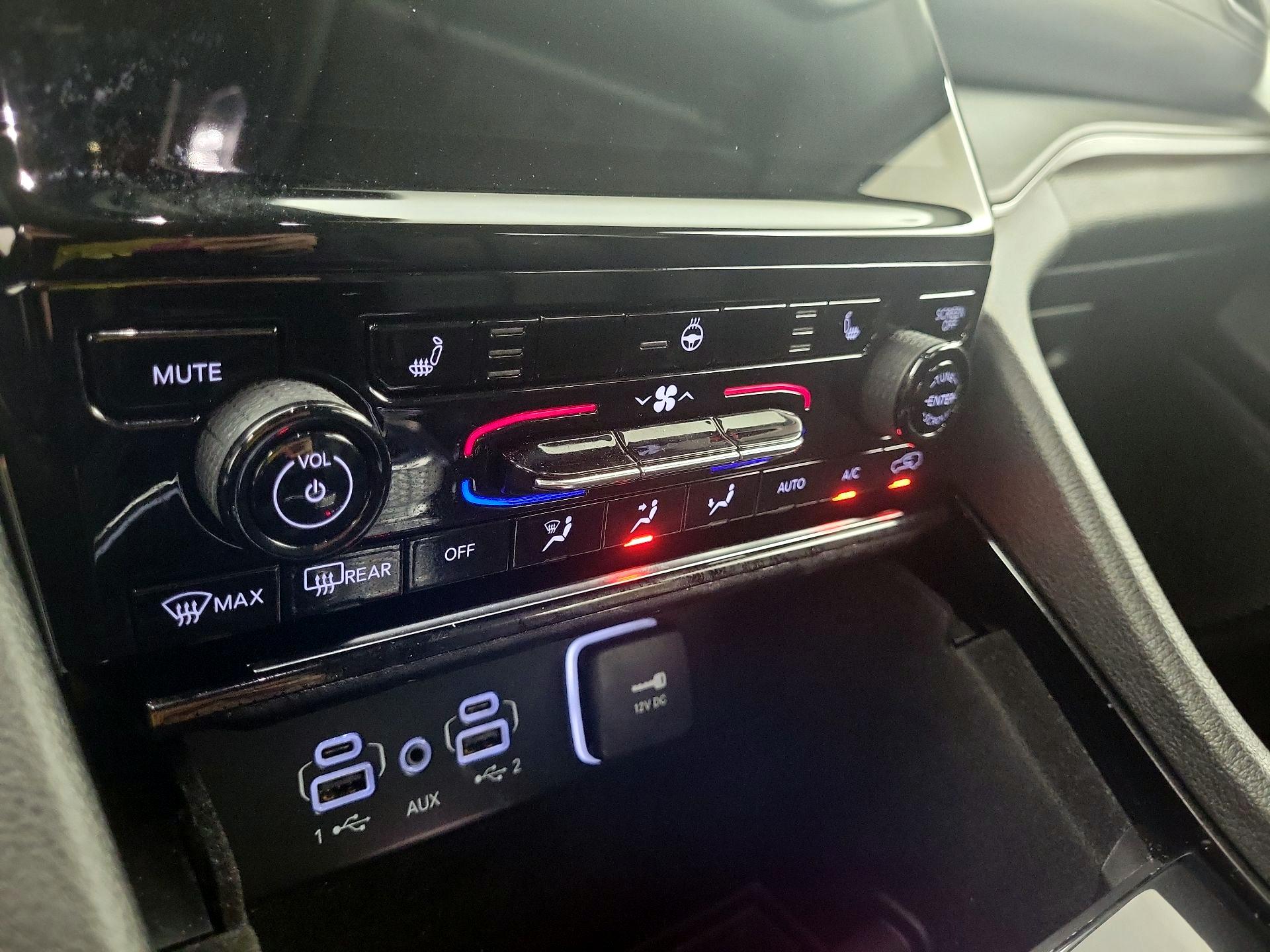 Thumbnail: 2023 Jeep Grand Cherokee - 17