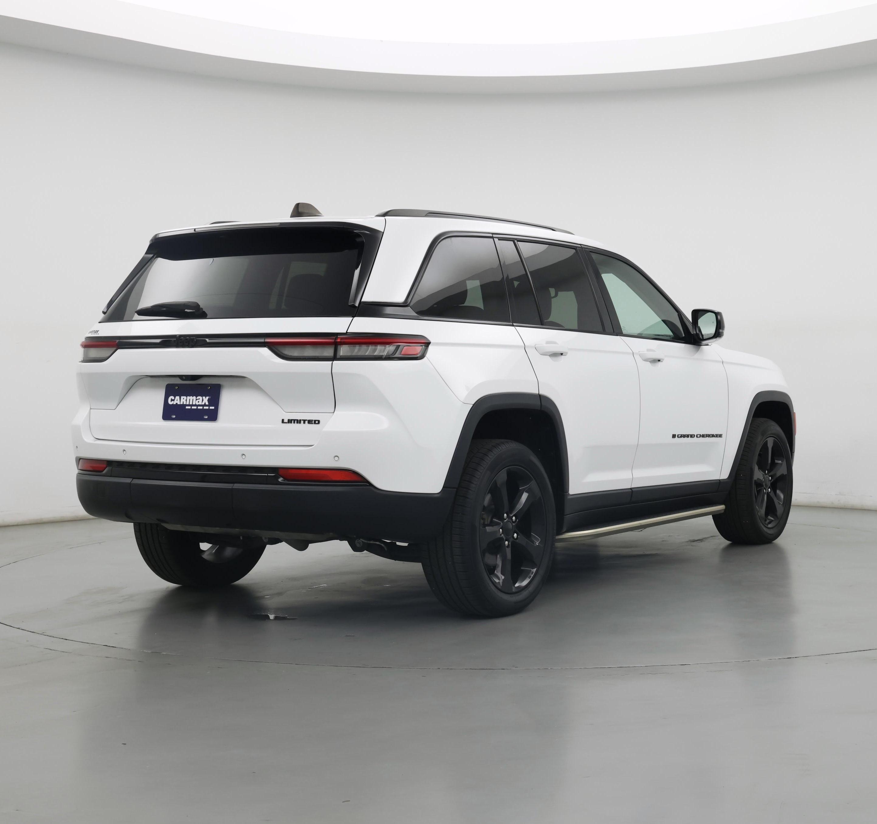 Thumbnail: 2023 Jeep Grand Cherokee - 8