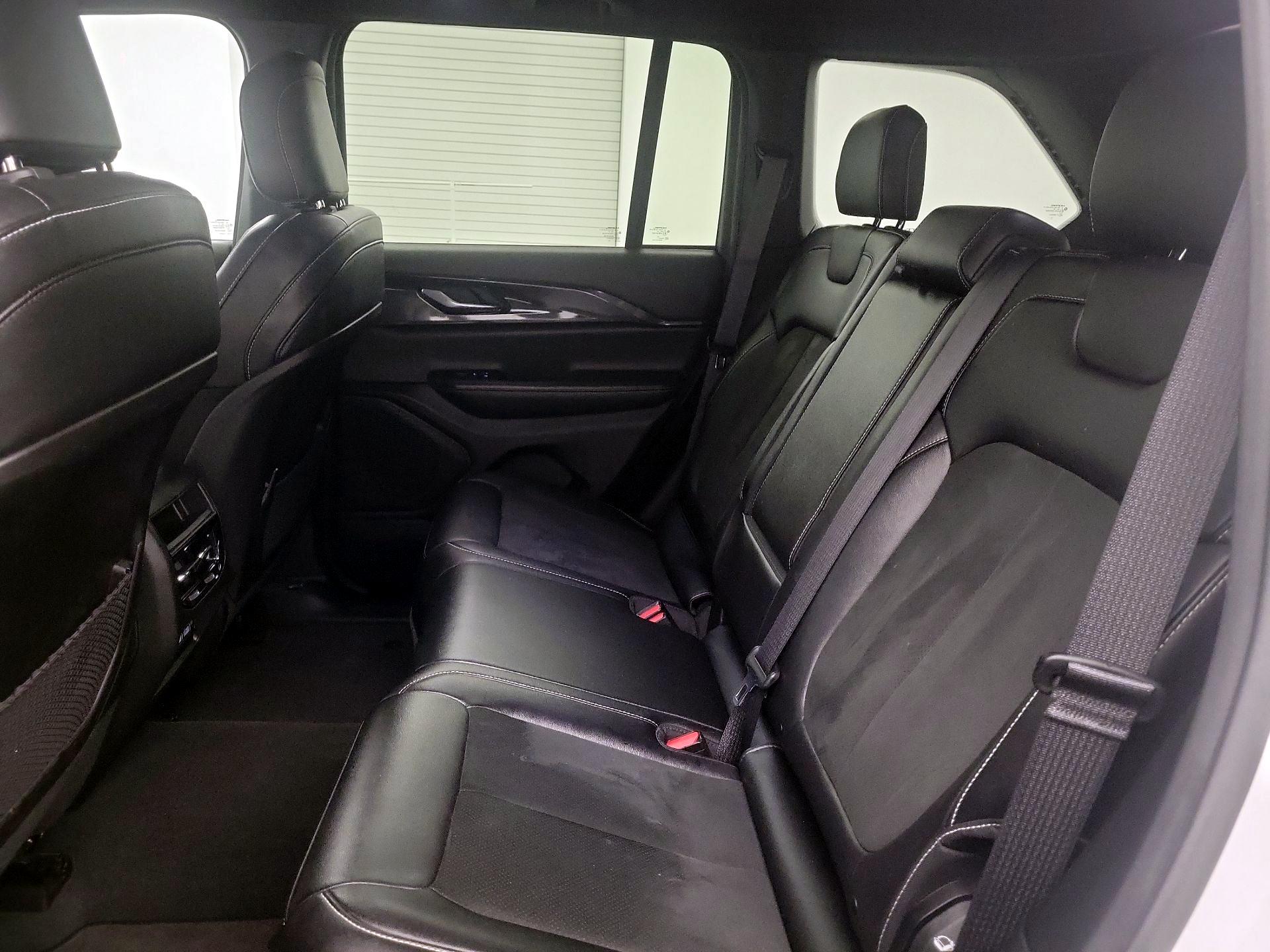 Thumbnail: 2023 Jeep Grand Cherokee - 19