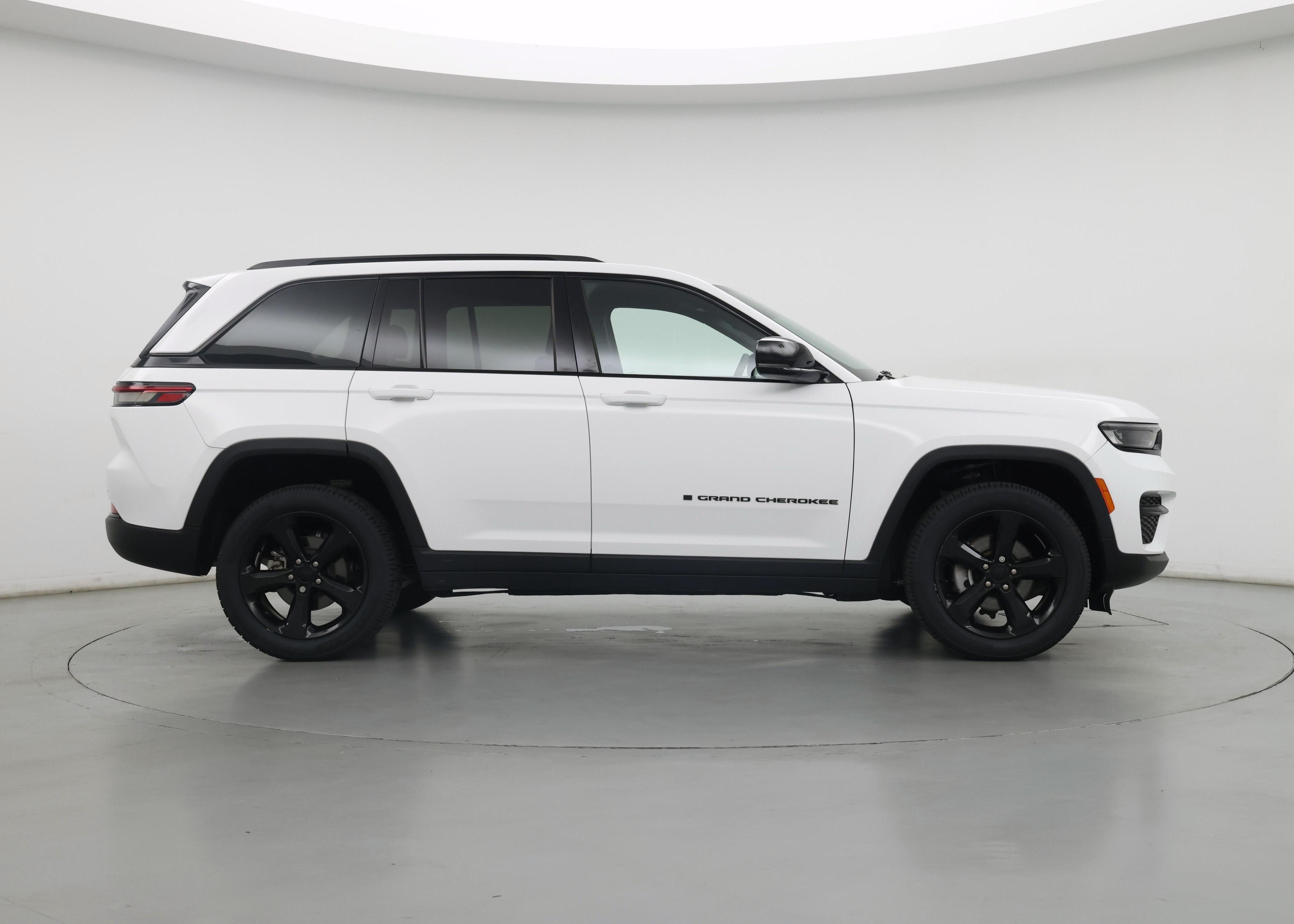 Thumbnail: 2023 Jeep Grand Cherokee - 7