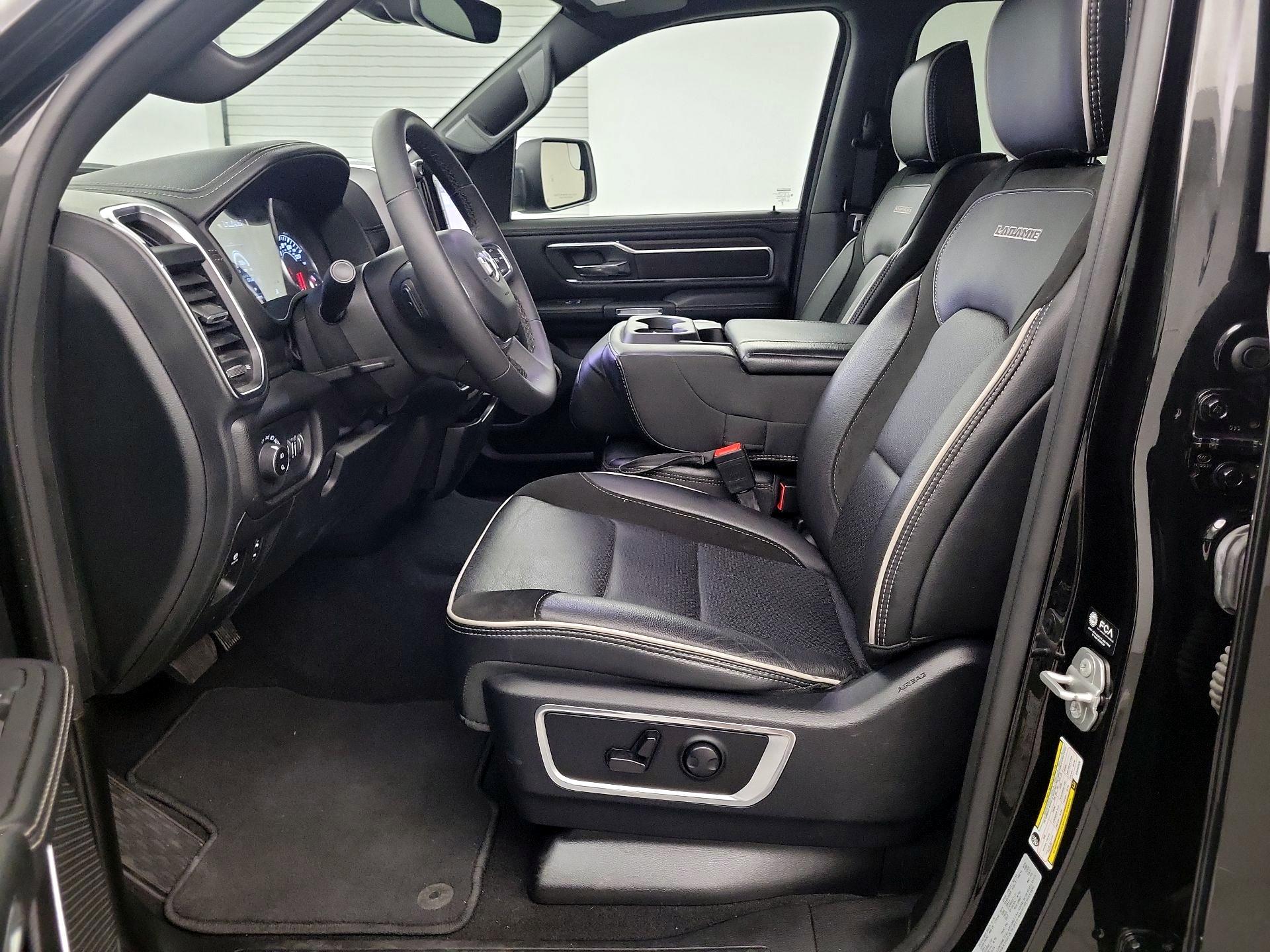 Thumbnail: 2025 RAM 1500 - 9