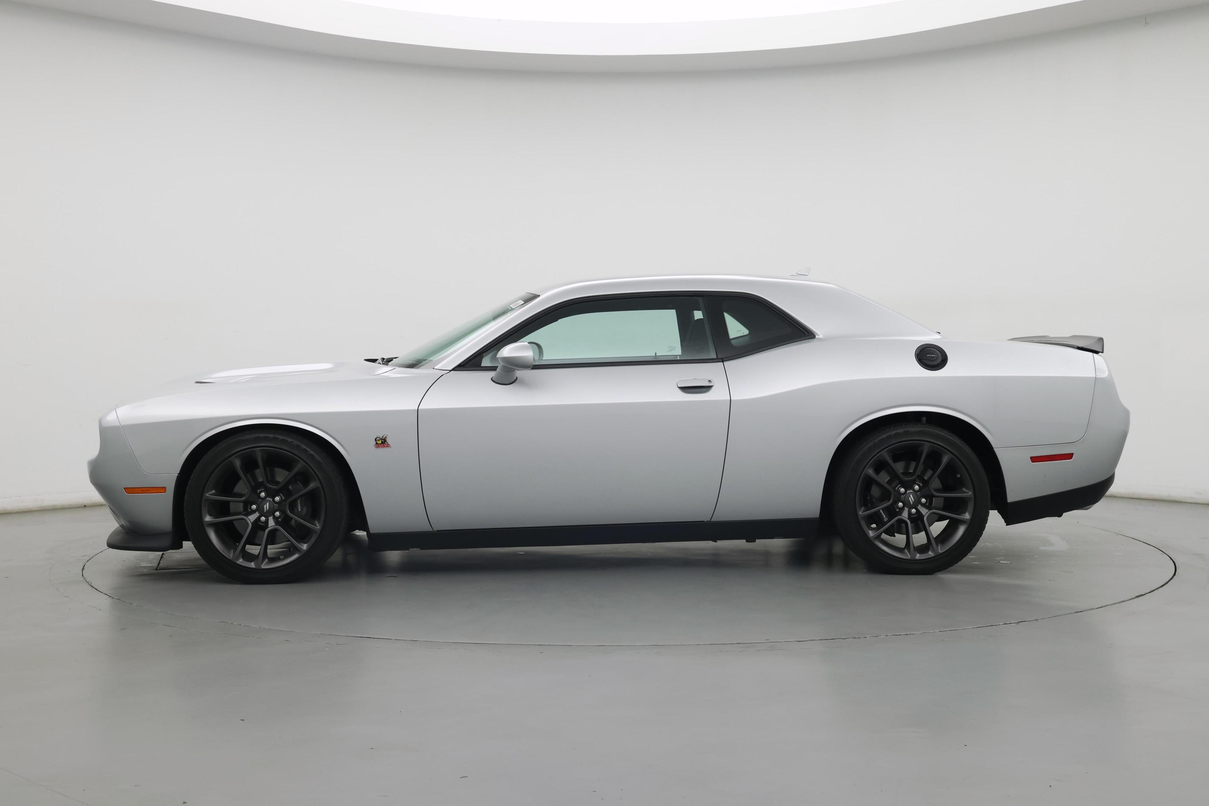 Thumbnail: 2022 Dodge Challenger - 3
