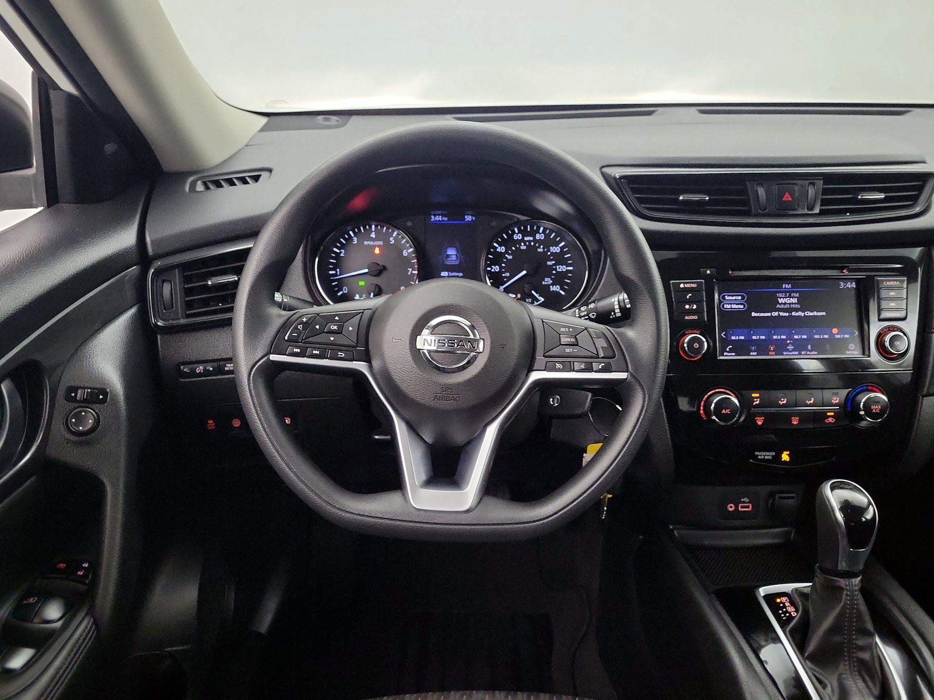 Thumbnail: 2020 Nissan Rogue - 10