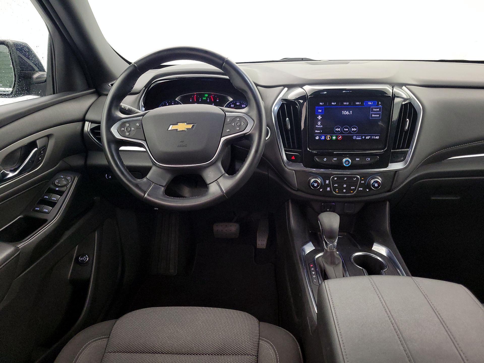 Thumbnail: 2023 Chevrolet Traverse - 10
