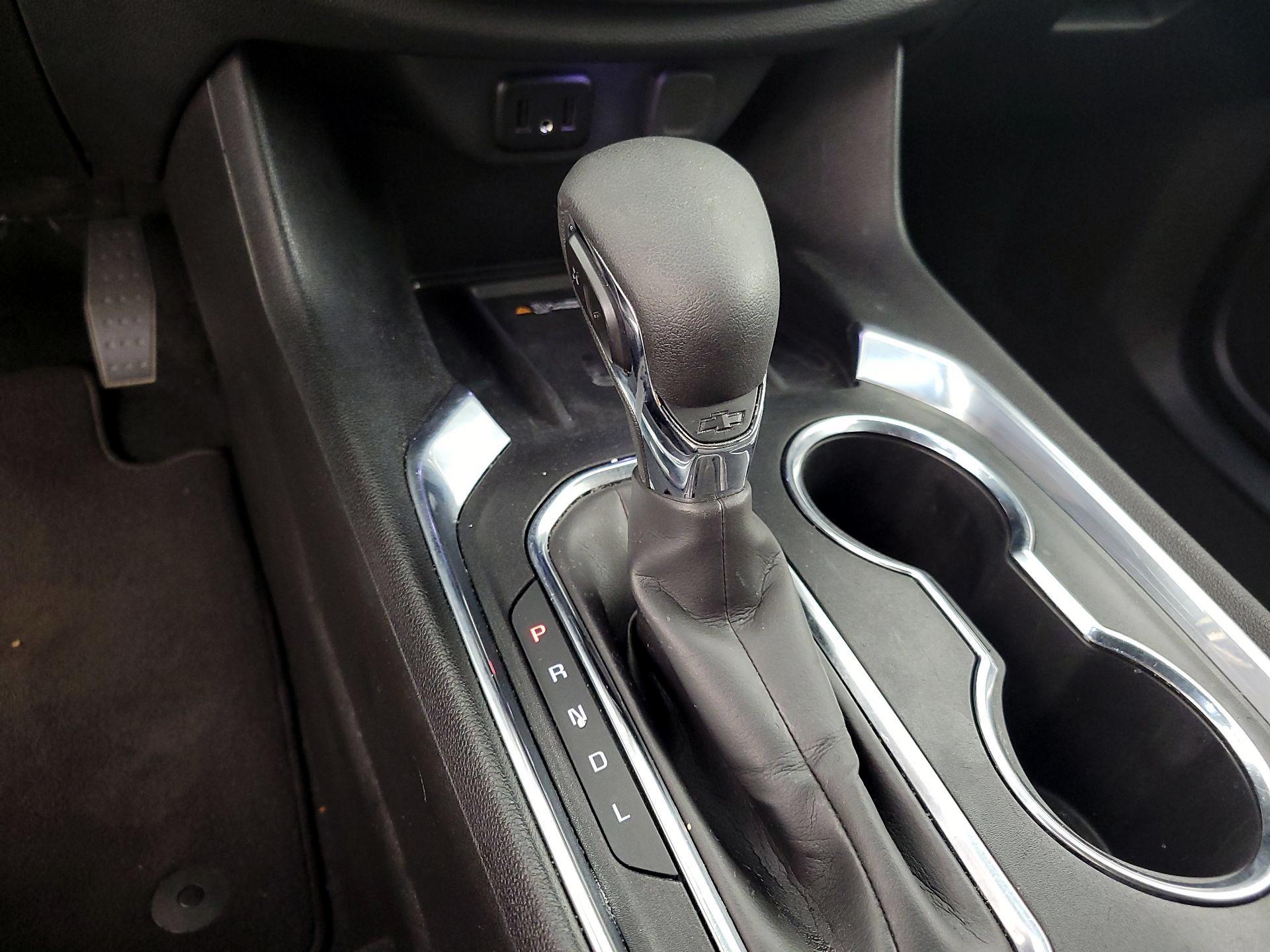 Thumbnail: 2023 Chevrolet Traverse - 17