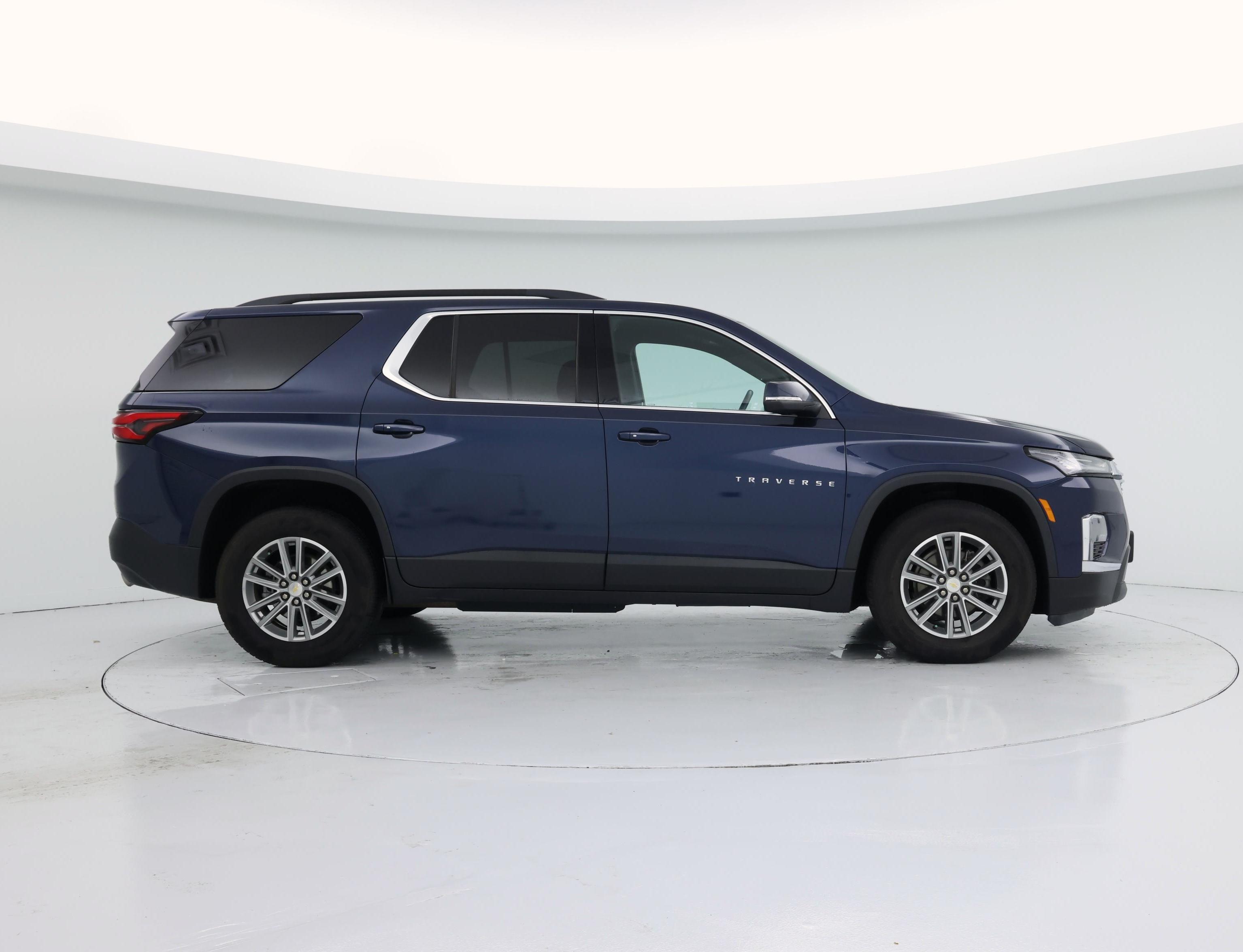 Thumbnail: 2023 Chevrolet Traverse - 7