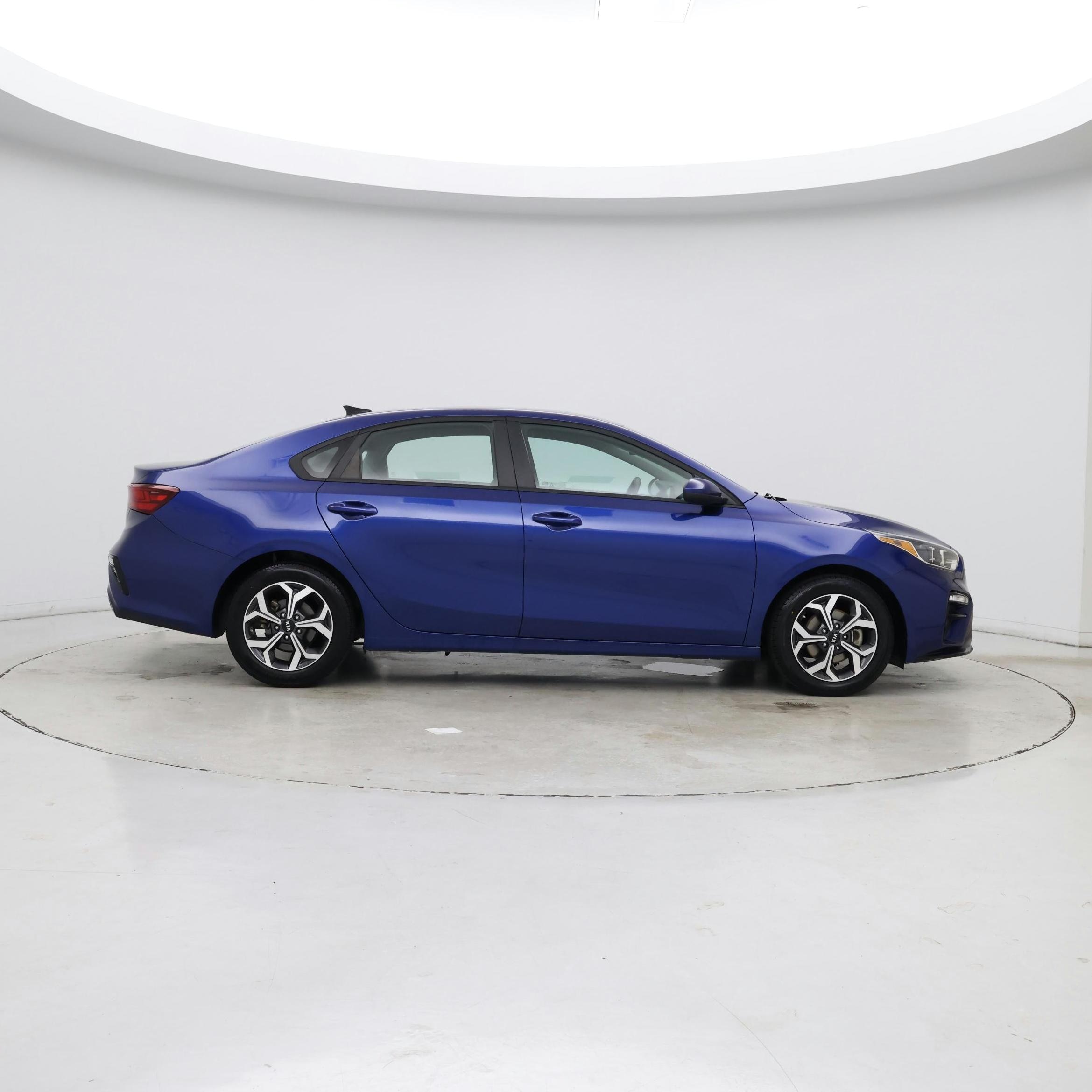 Thumbnail: 2021 Kia Forte - 7