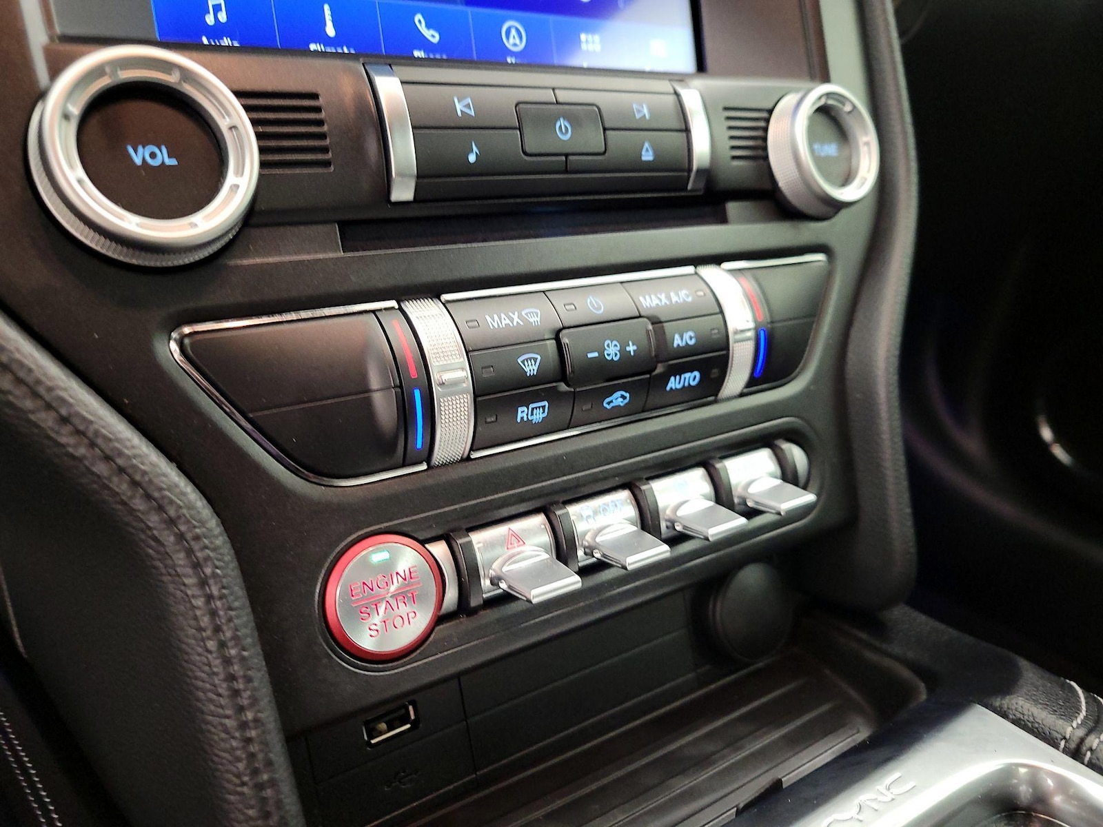 2023 Ford Mustang GT Premium - Photo 18