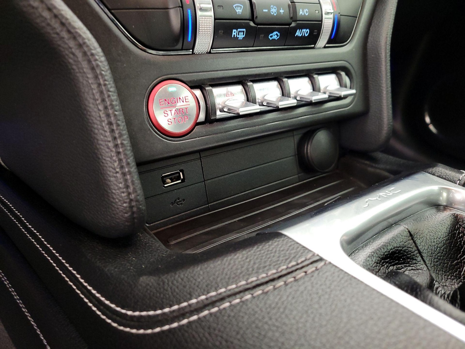 2023 Ford Mustang GT Premium - Photo 20