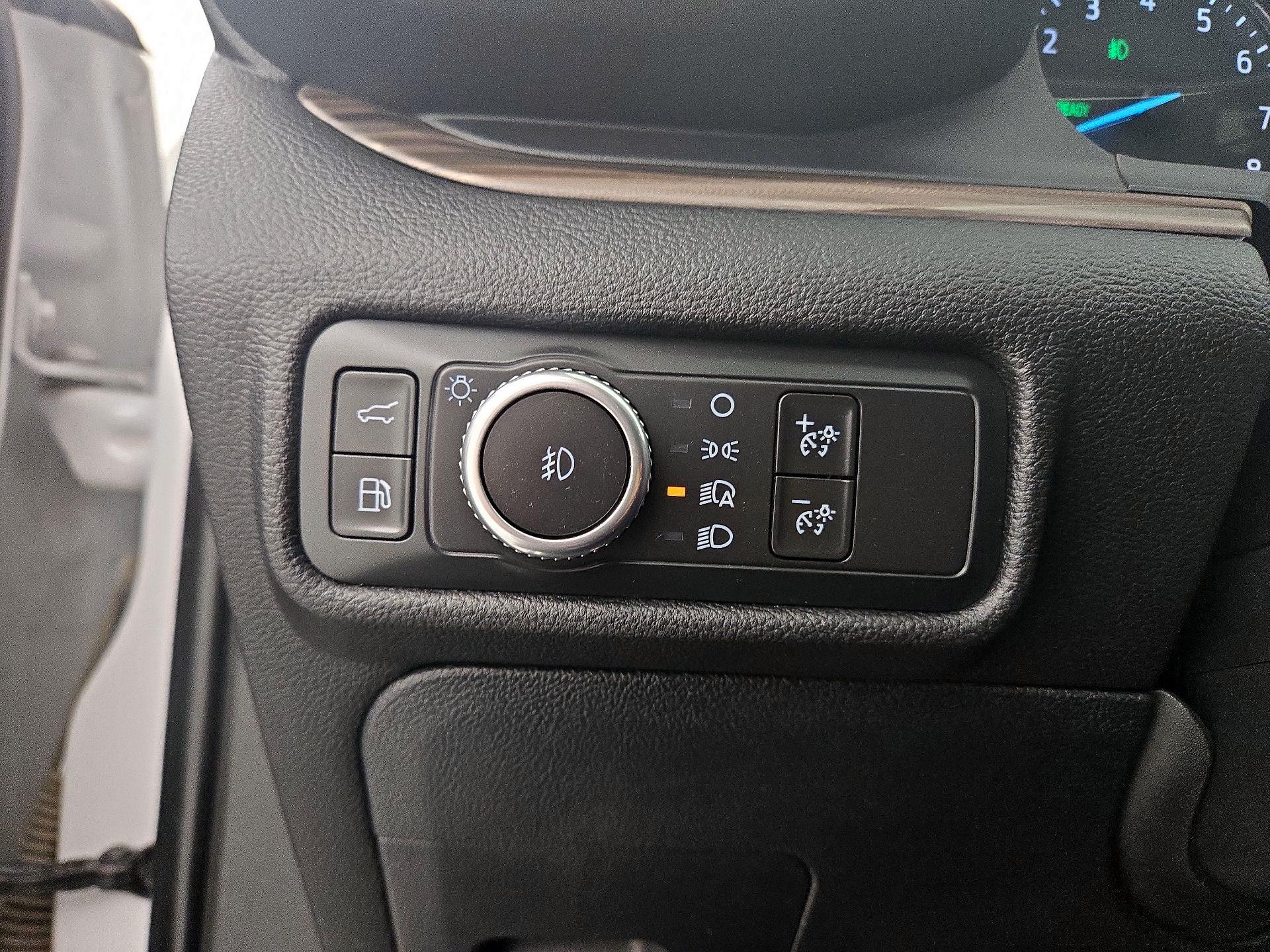 Thumbnail: 2021 Ford Explorer - 13