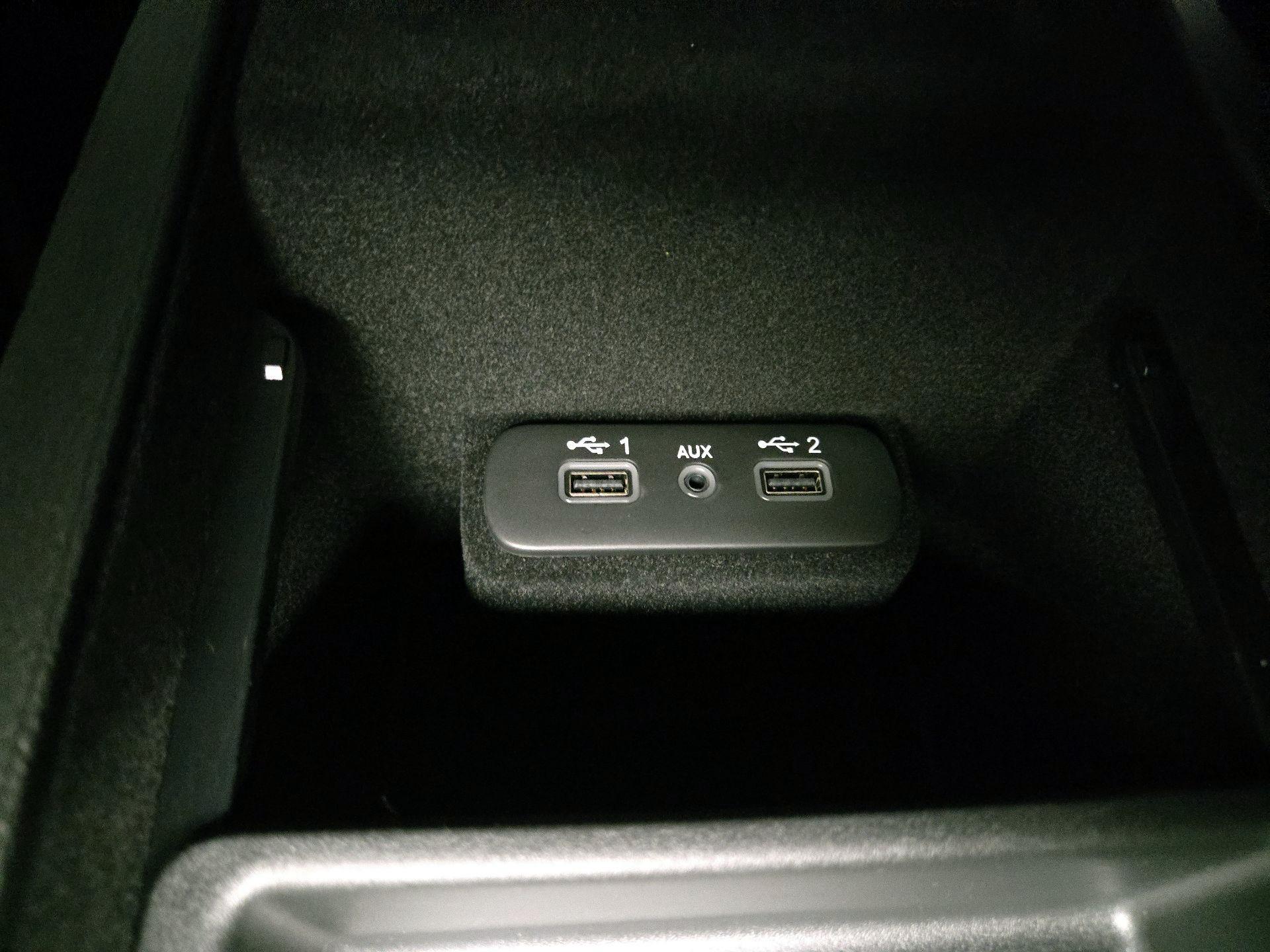 Thumbnail: 2022 Dodge Charger - 18