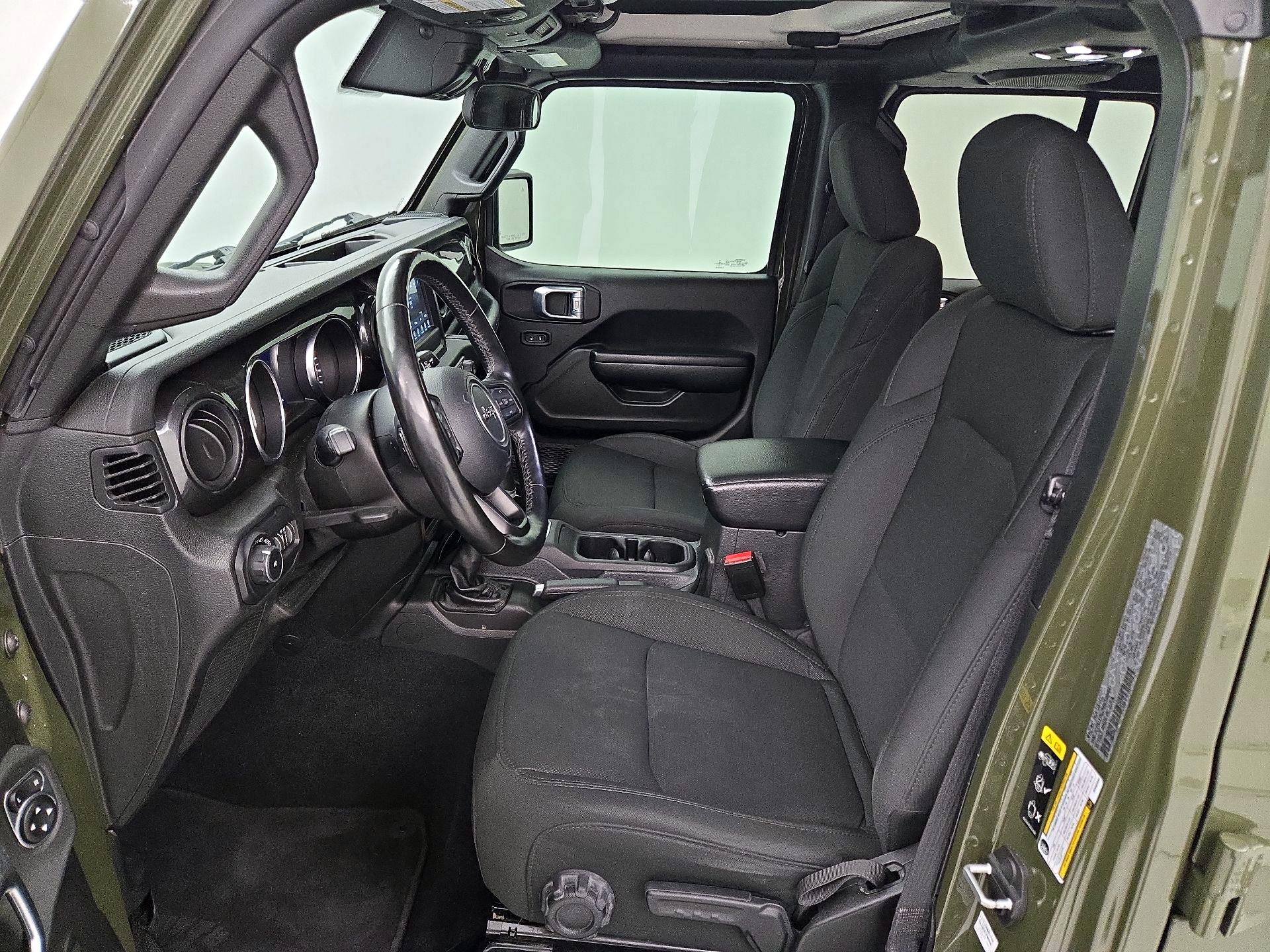 Thumbnail: 2021 Jeep Wrangler - 11