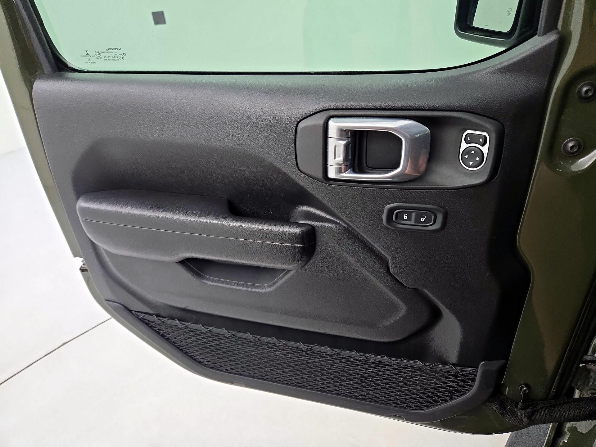 Thumbnail: 2021 Jeep Wrangler - 12