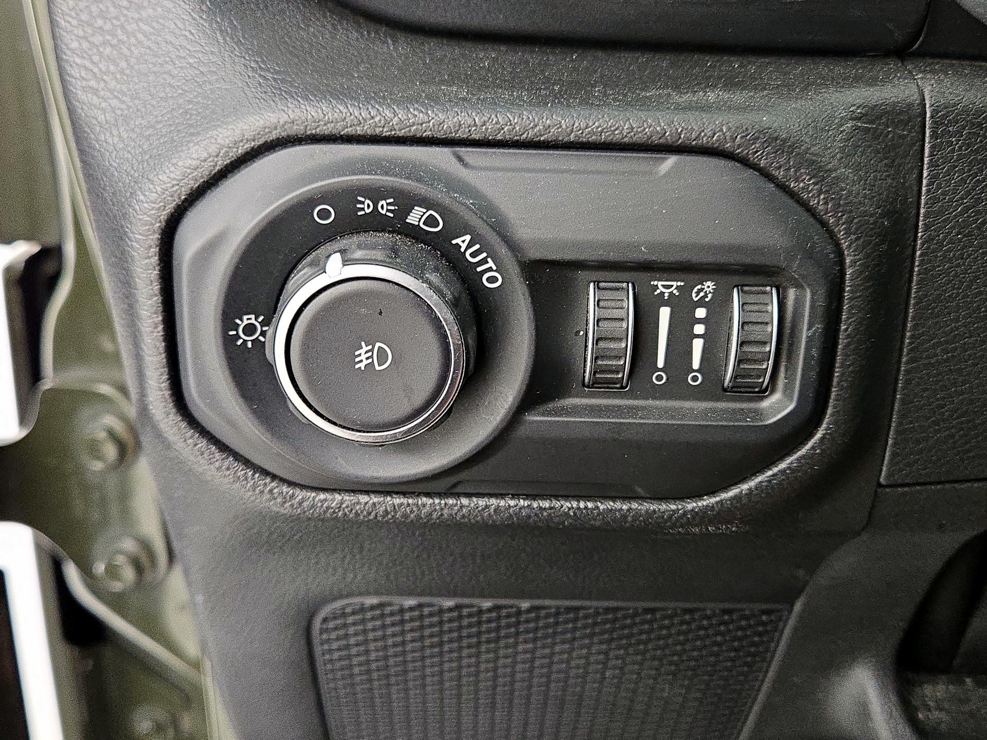 Thumbnail: 2021 Jeep Wrangler - 13