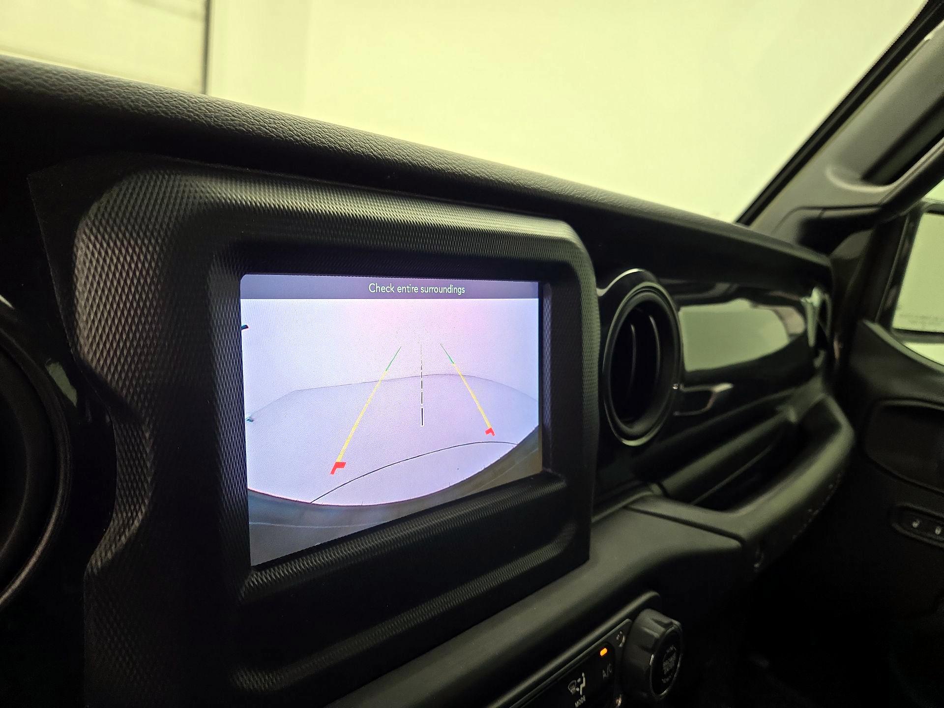 Thumbnail: 2021 Jeep Wrangler - 14