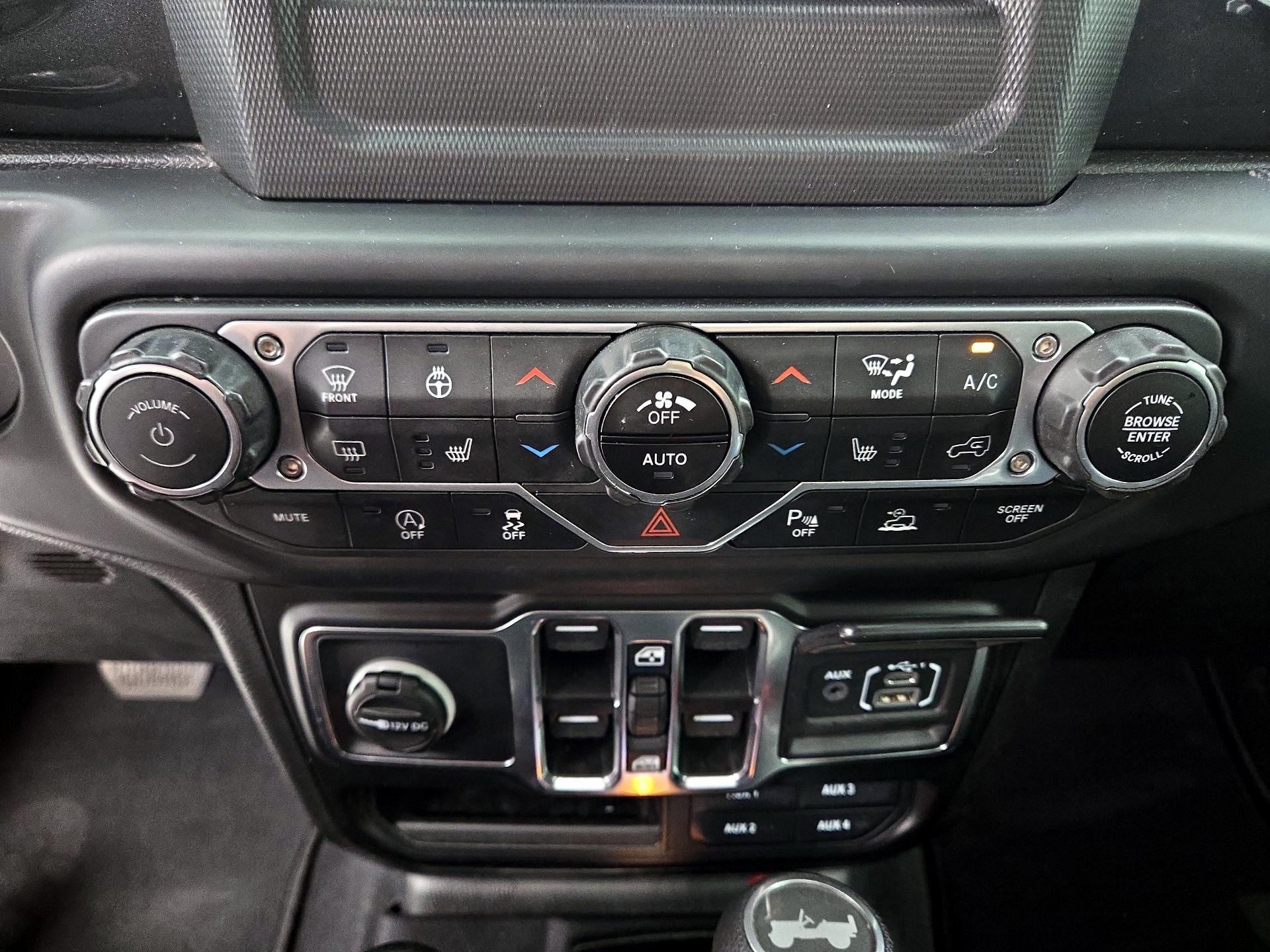 Thumbnail: 2021 Jeep Wrangler - 16