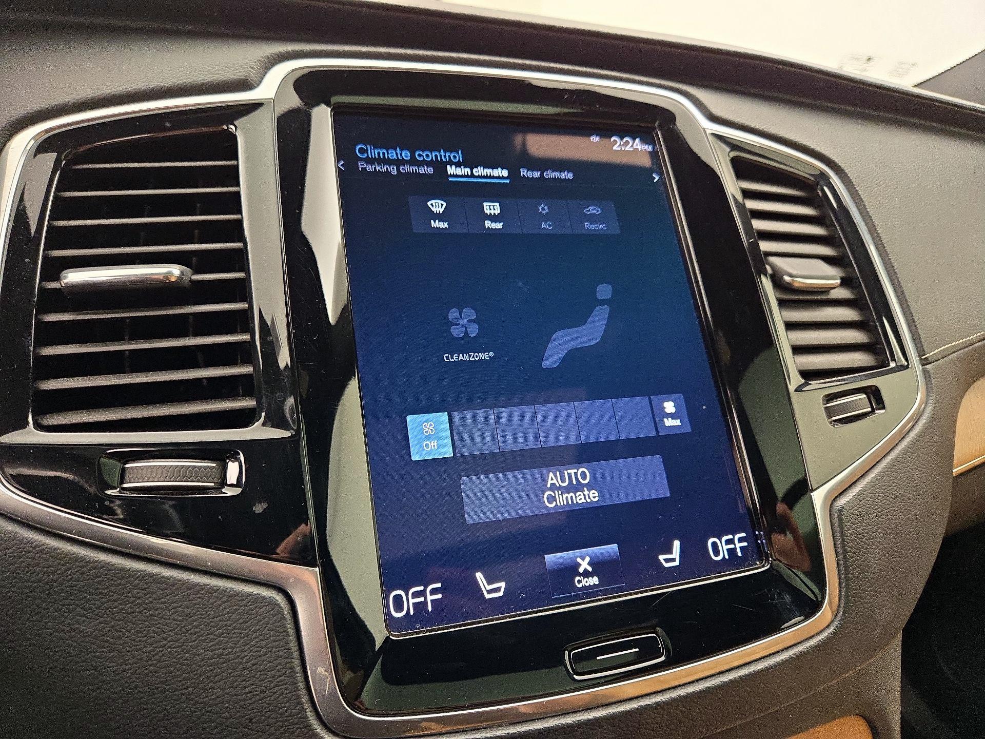 Thumbnail: 2020 Volvo XC90 - 17