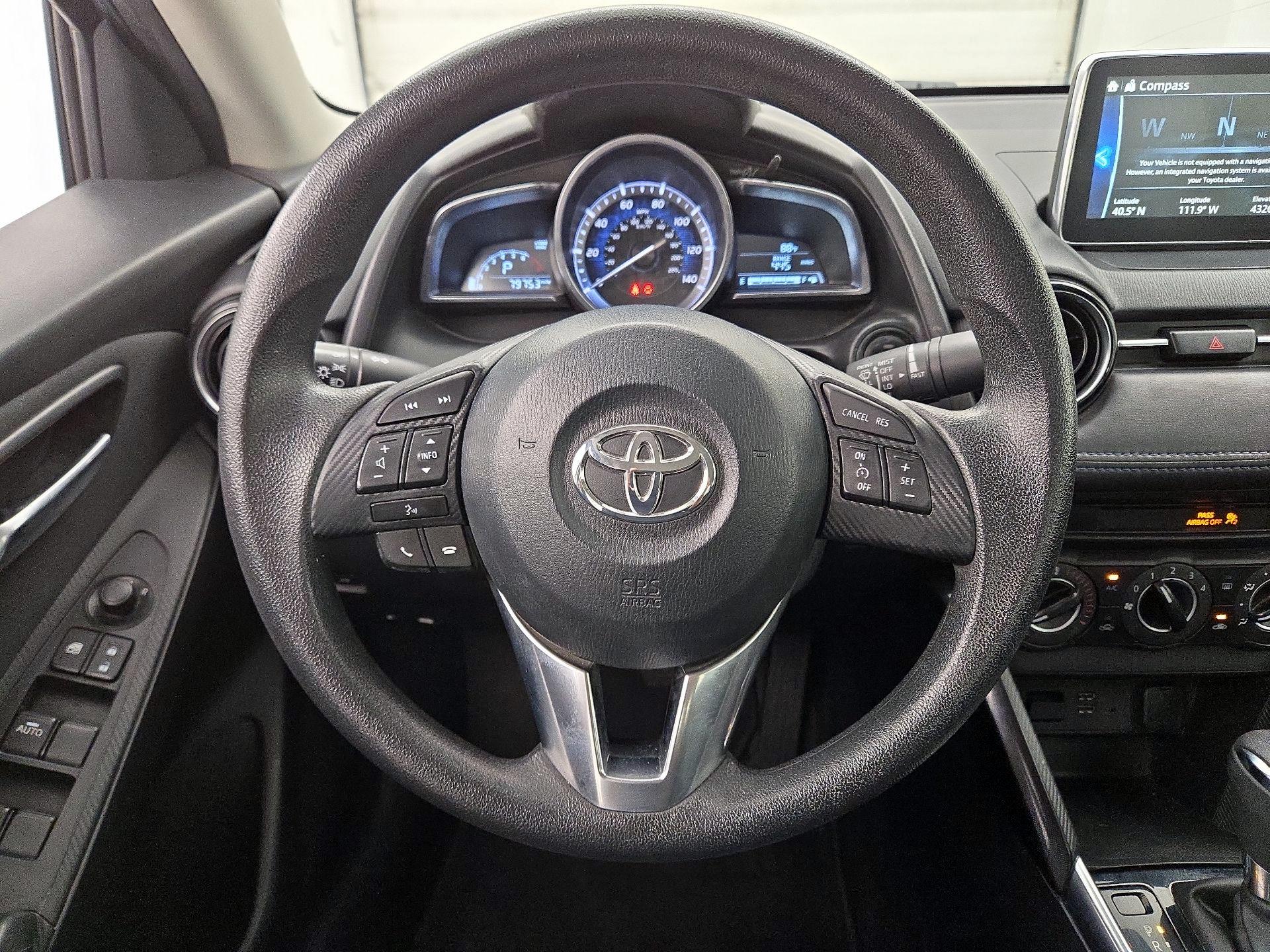 Thumbnail: 2017 Toyota Yaris iA - 10