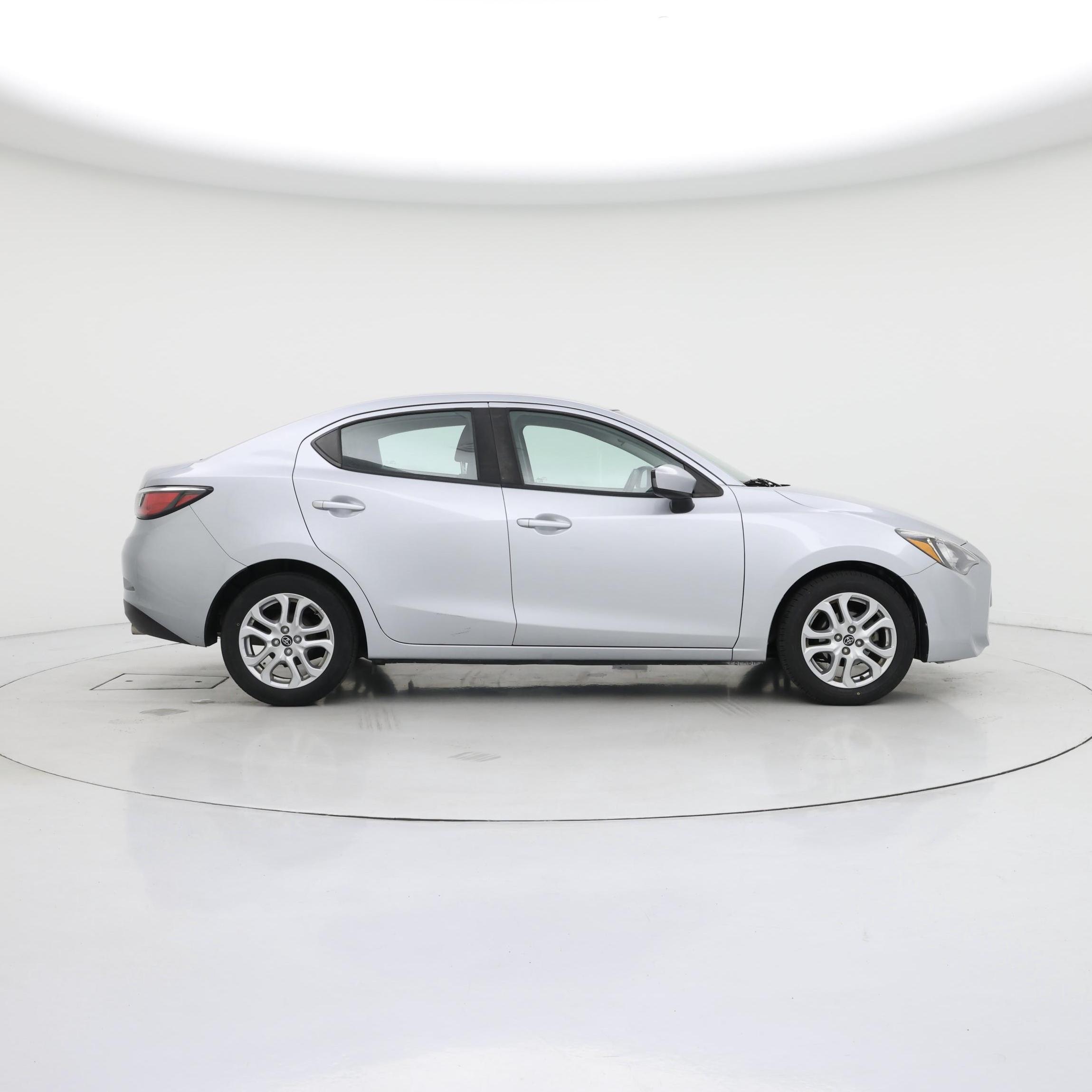 Thumbnail: 2017 Toyota Yaris iA - 7