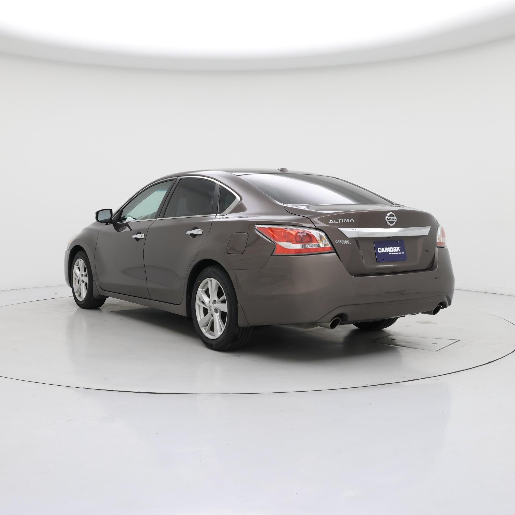 Thumbnail: 2015 Nissan Altima - 2