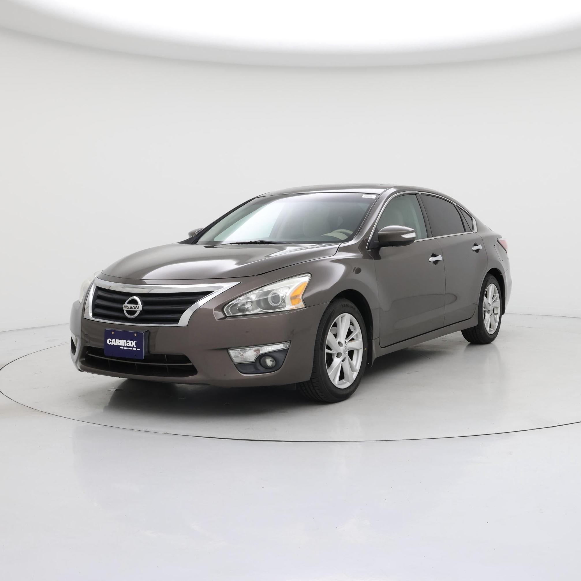 Thumbnail: 2015 Nissan Altima - 4