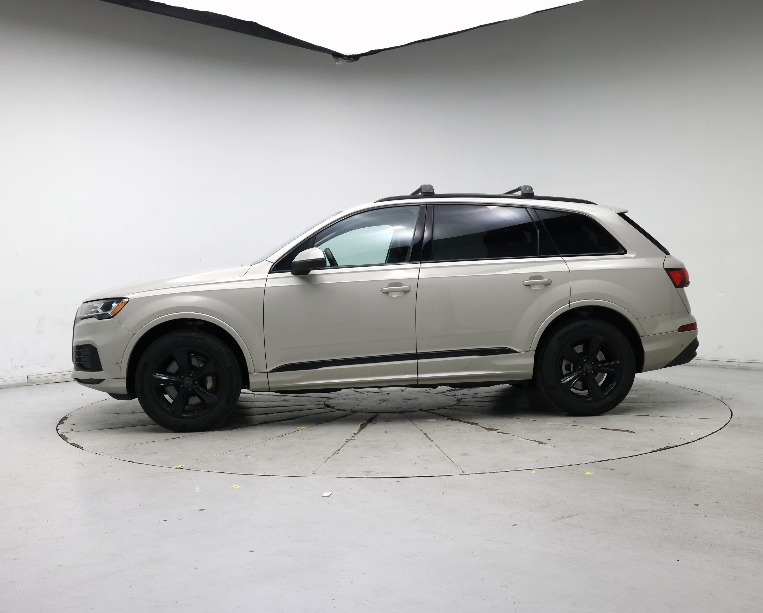 Thumbnail: 2022 Audi Q7 - 3