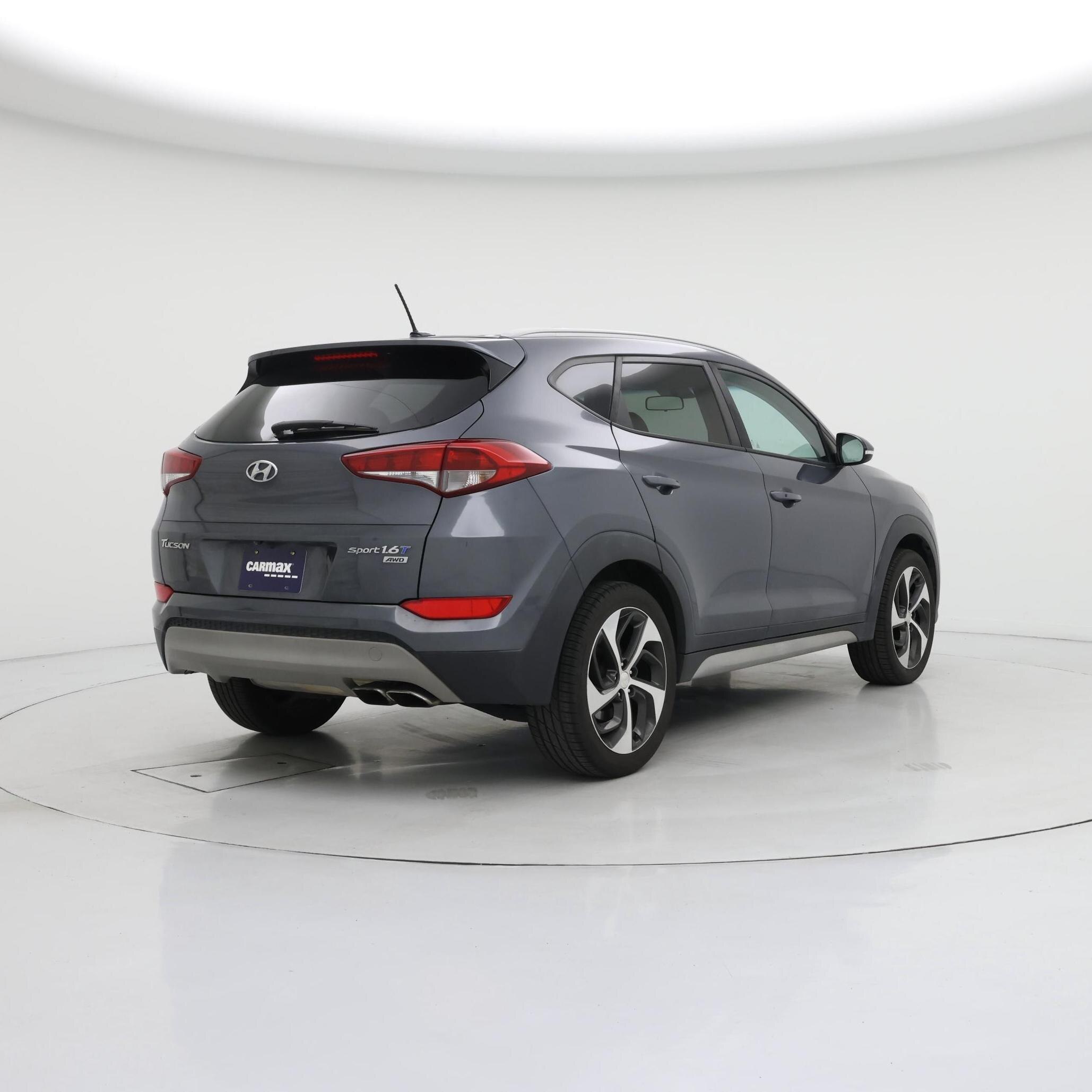 Thumbnail: 2017 Hyundai Tucson - 8