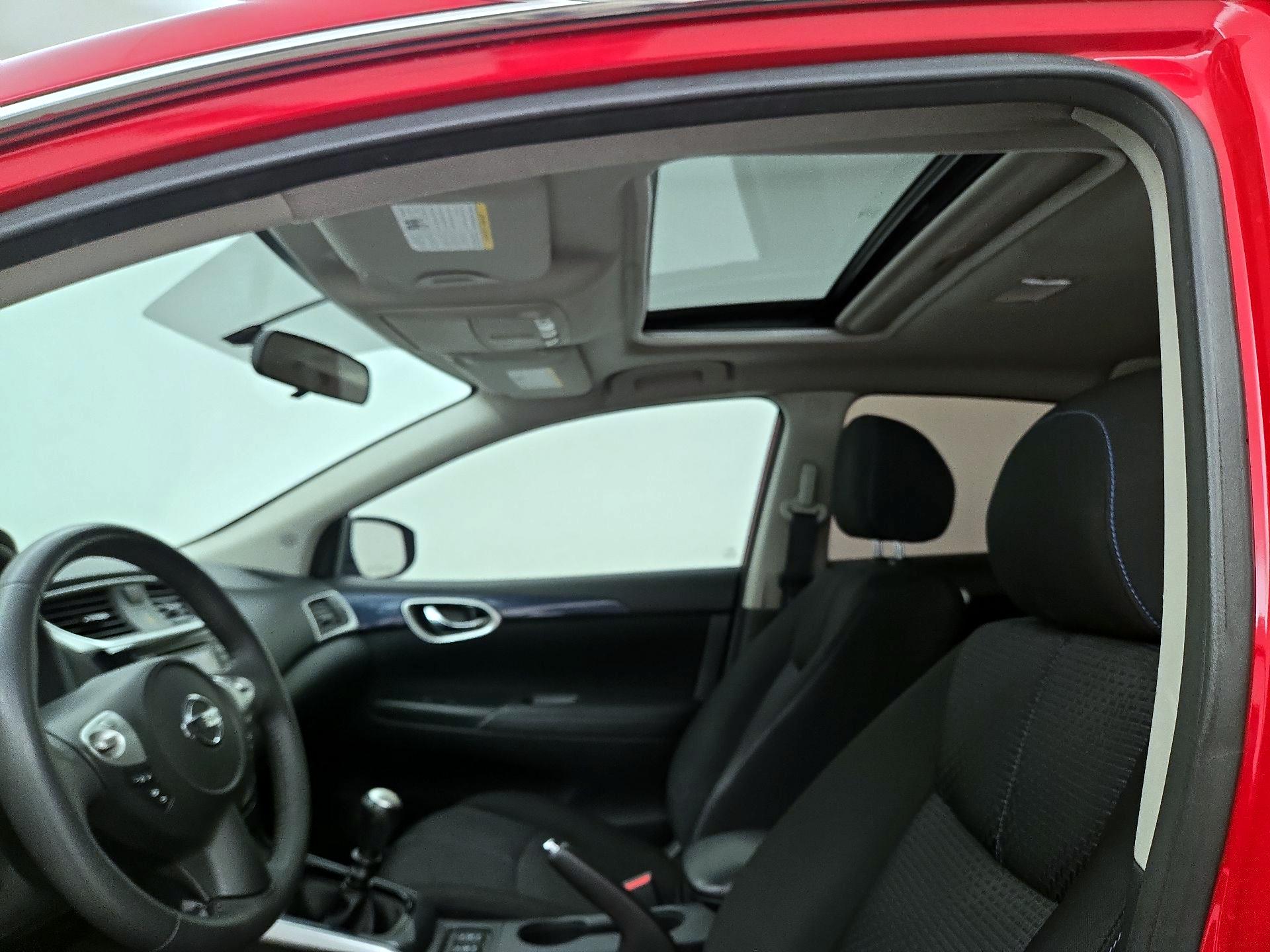 Thumbnail: 2017 Nissan Sentra - 19